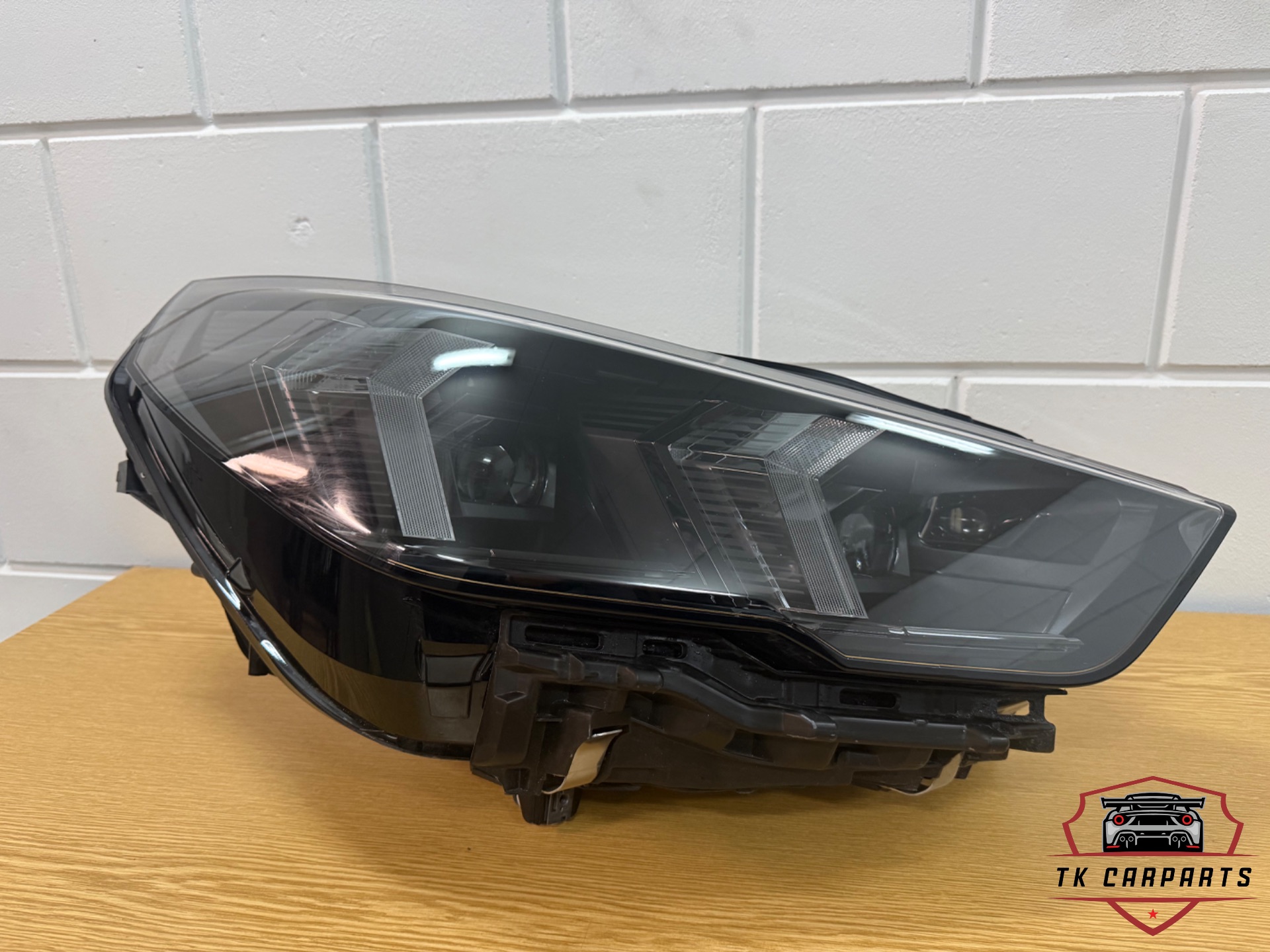 Feu de position latéral droit à LED complet BMW X2 U10