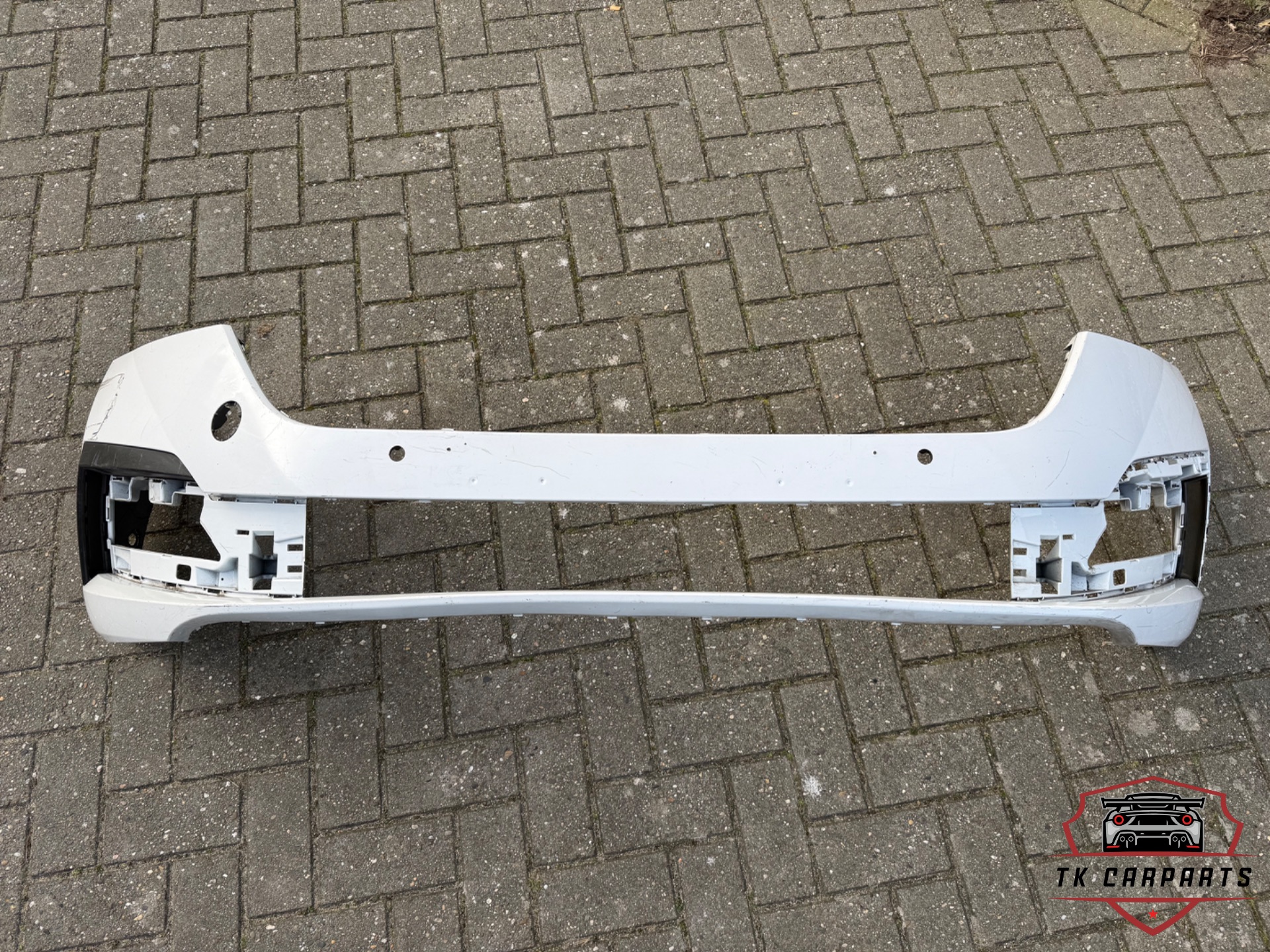 Skoda Octavia IV front bumper original 5E3807221