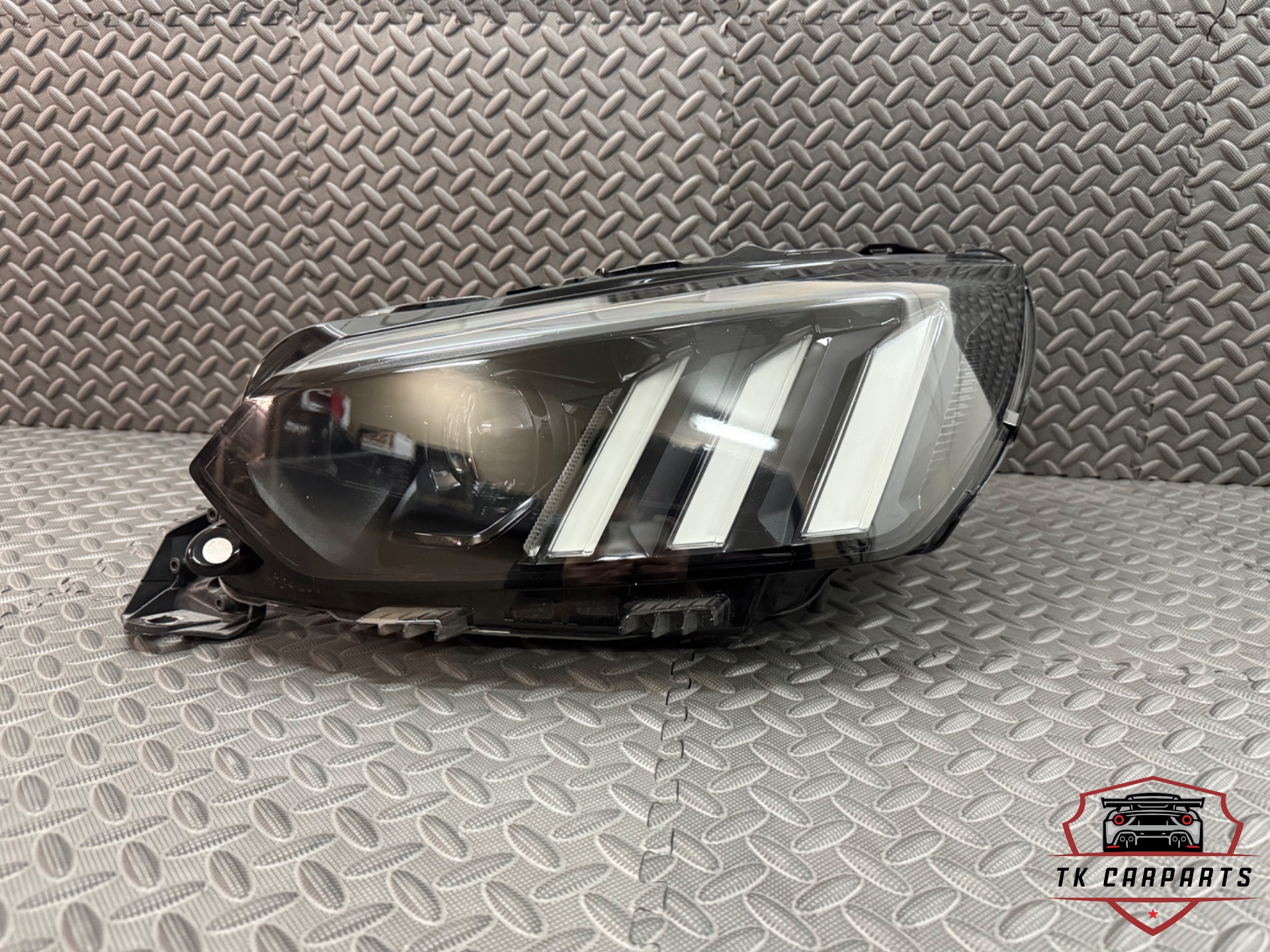Peugeot 208 II full led technology koplamp 9823194180