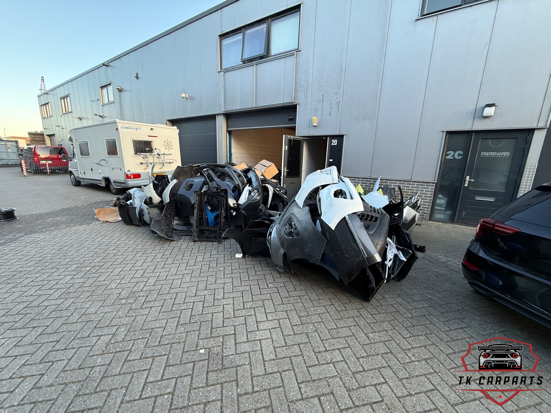 Partij voorbumpers en achterbumpers alles in 1 koop