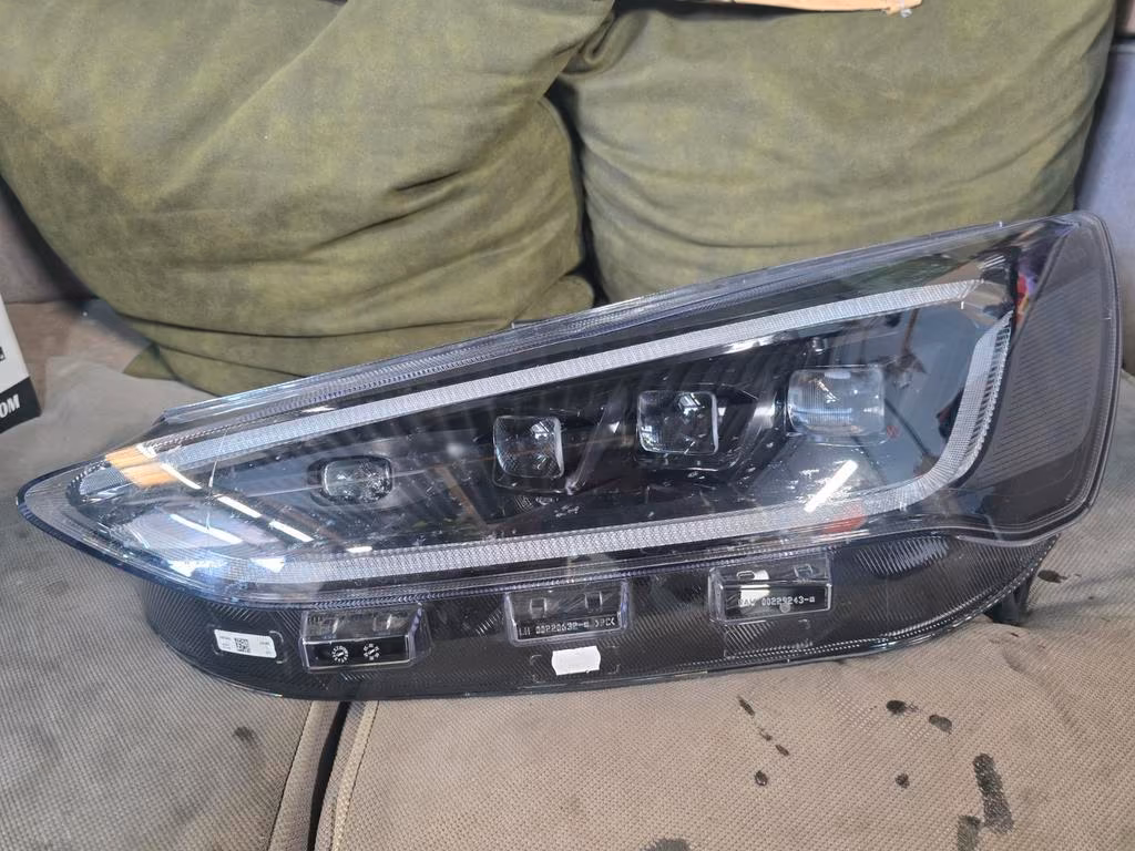 Ford Focus MK4 FL 2021+ Vol LED Koplamp Links NX7B-13101-AD