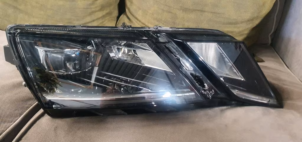 Skoda Octavia 3 FL 17-20 Full LED Headlight Right 5E1941016E