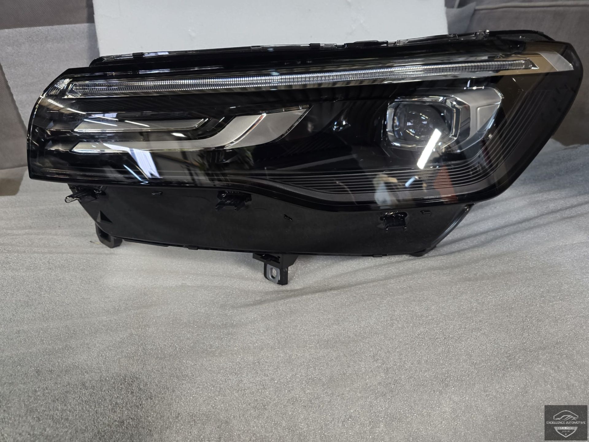 VW Tiguan 571 2024+ Full LED Phares Liens 571941005B