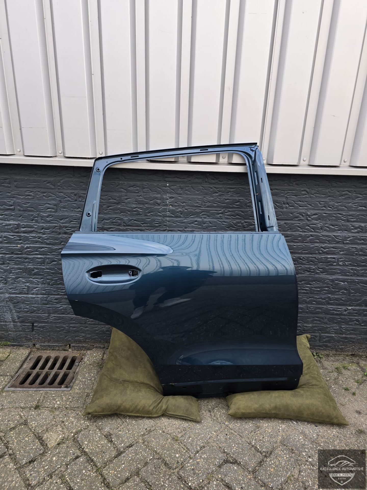 VW Tiguan 571 2024+ Portier Deur Rechts Achter 571833312B Origineel!