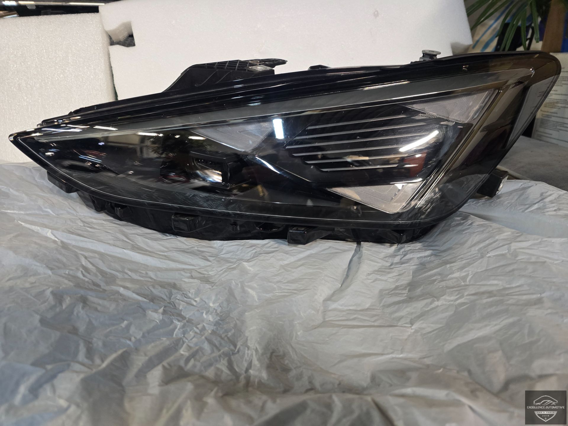 Cupra Formentor Facelift 24+ Vol LED Koplamp Links 5FG941007J