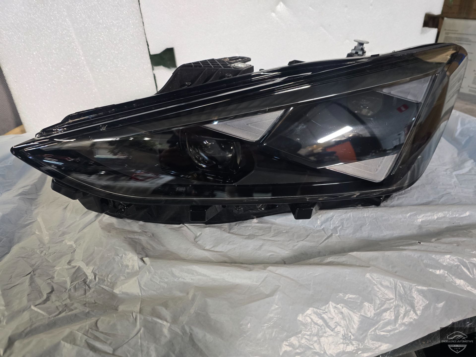 Seat Cupra Leon 5FA FL 24+ Vol LED Koplamp Links 5FB941035A