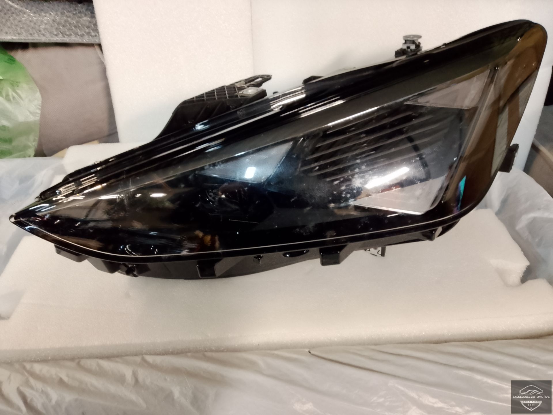 Cupra Leon 5FA Facelift 24+ Vol LED Koplamp Links 5FB941007K
