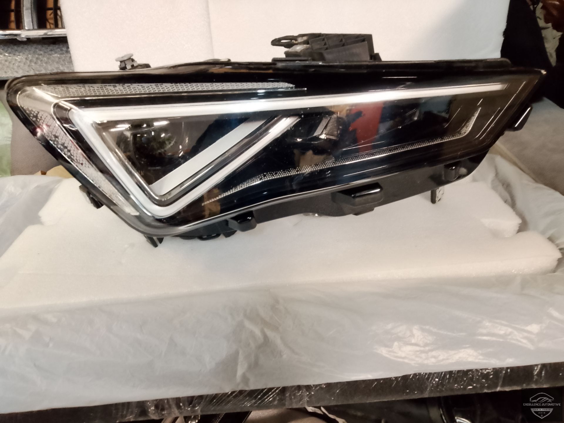 Seat Cupra Leon 5FA 2020+ LED Koplamp Rechts 5FB941036B
