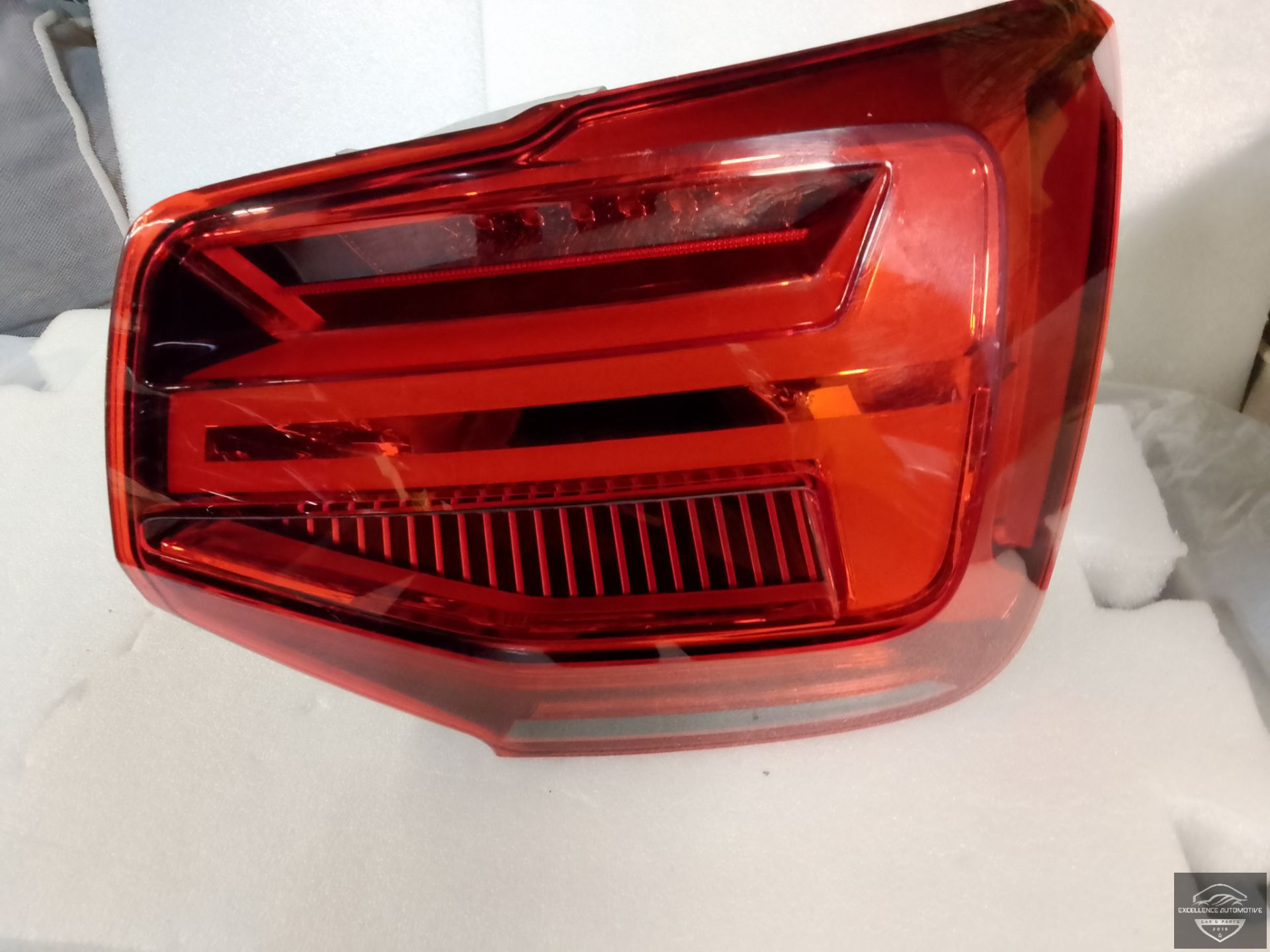 Audi Q2 81A Facelift 2020+ LED Achterlicht Rechts 81A945092B