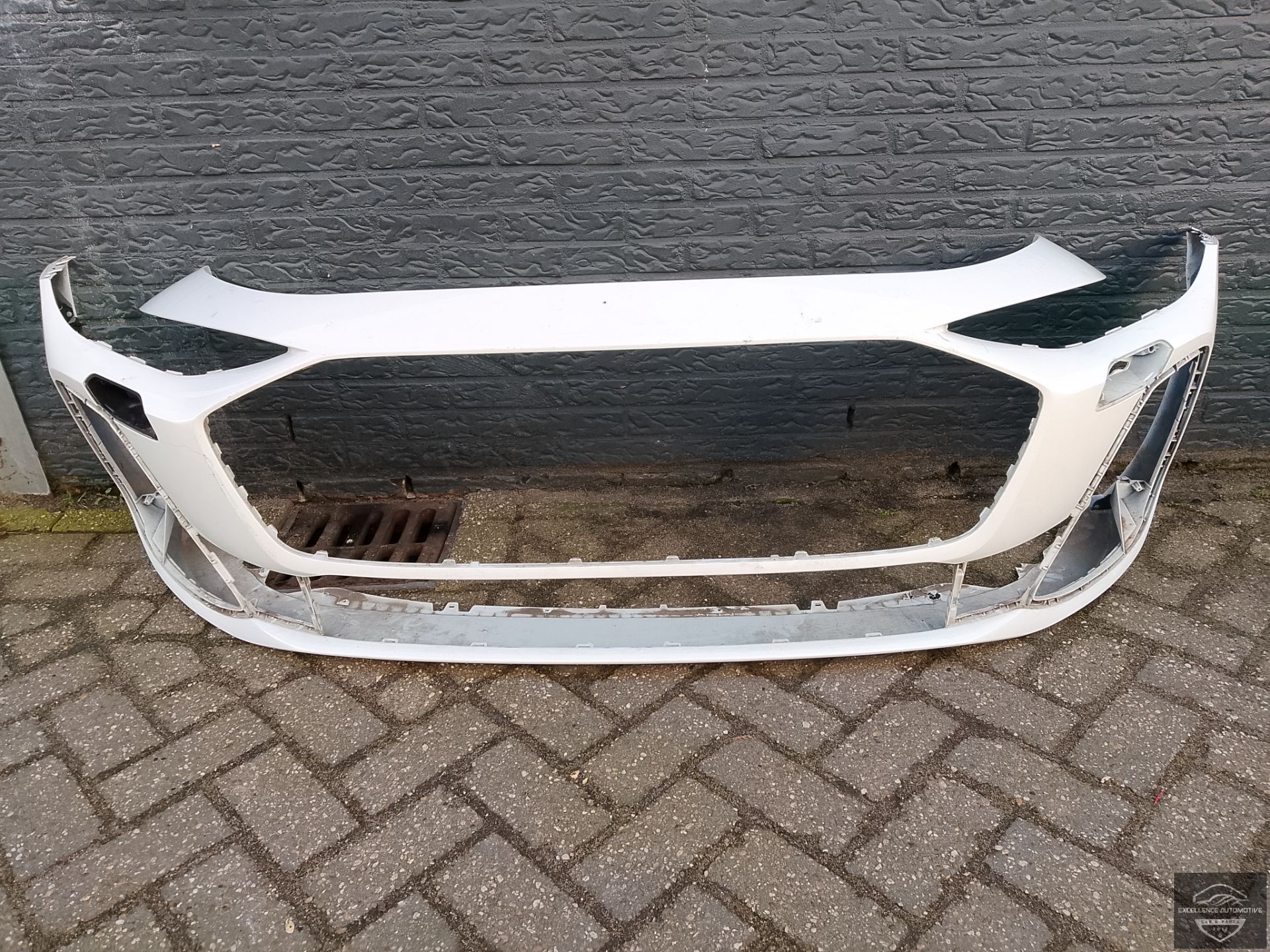 Audi Q5 8B S-Line 2024+ Voorbumper Bumper 6xPDC KLS Origineel!