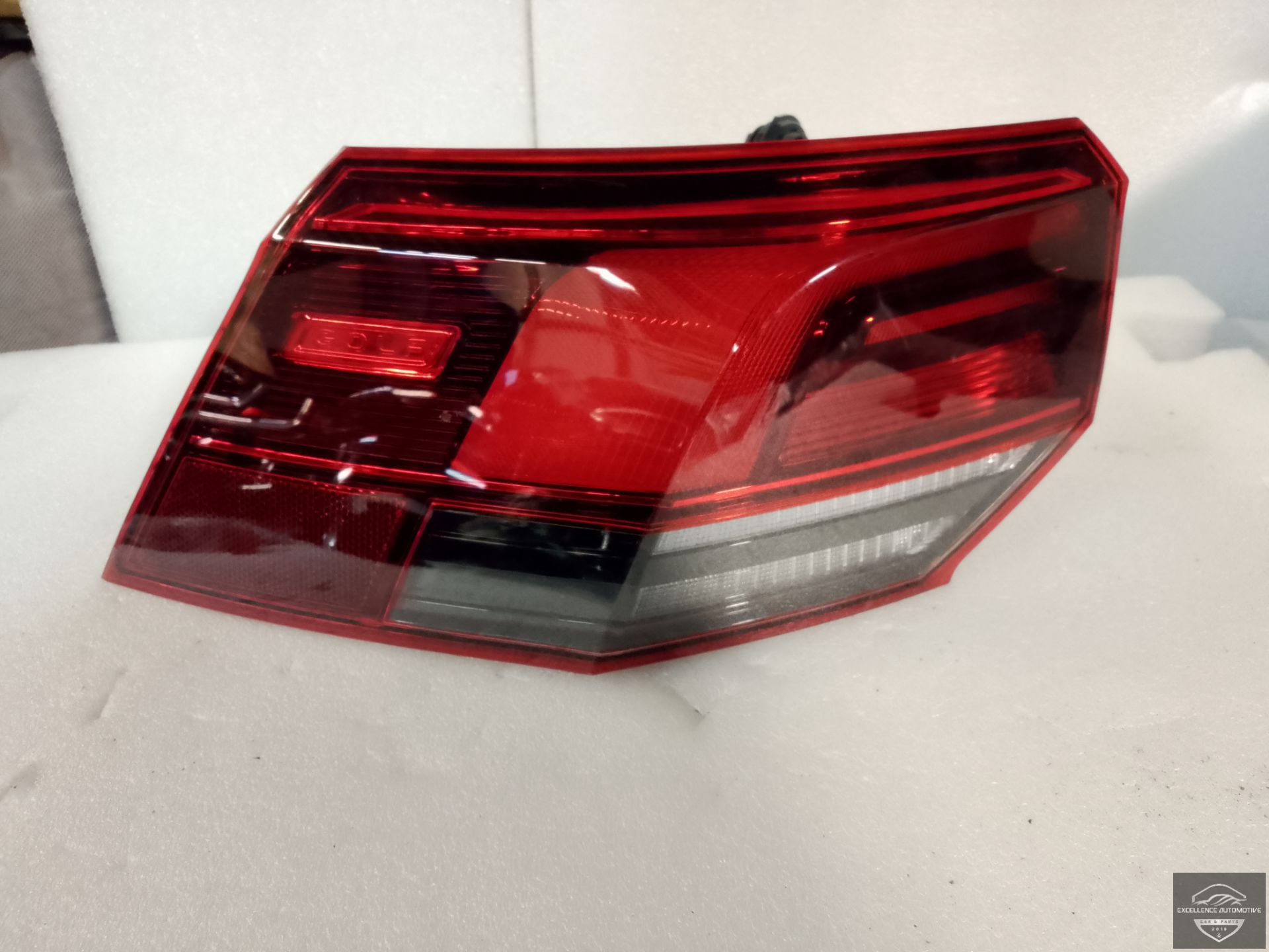 Feu arrière extérieur gauche à LED pour VW Golf 8 5H 20-24 (réf. 5H0945095C)