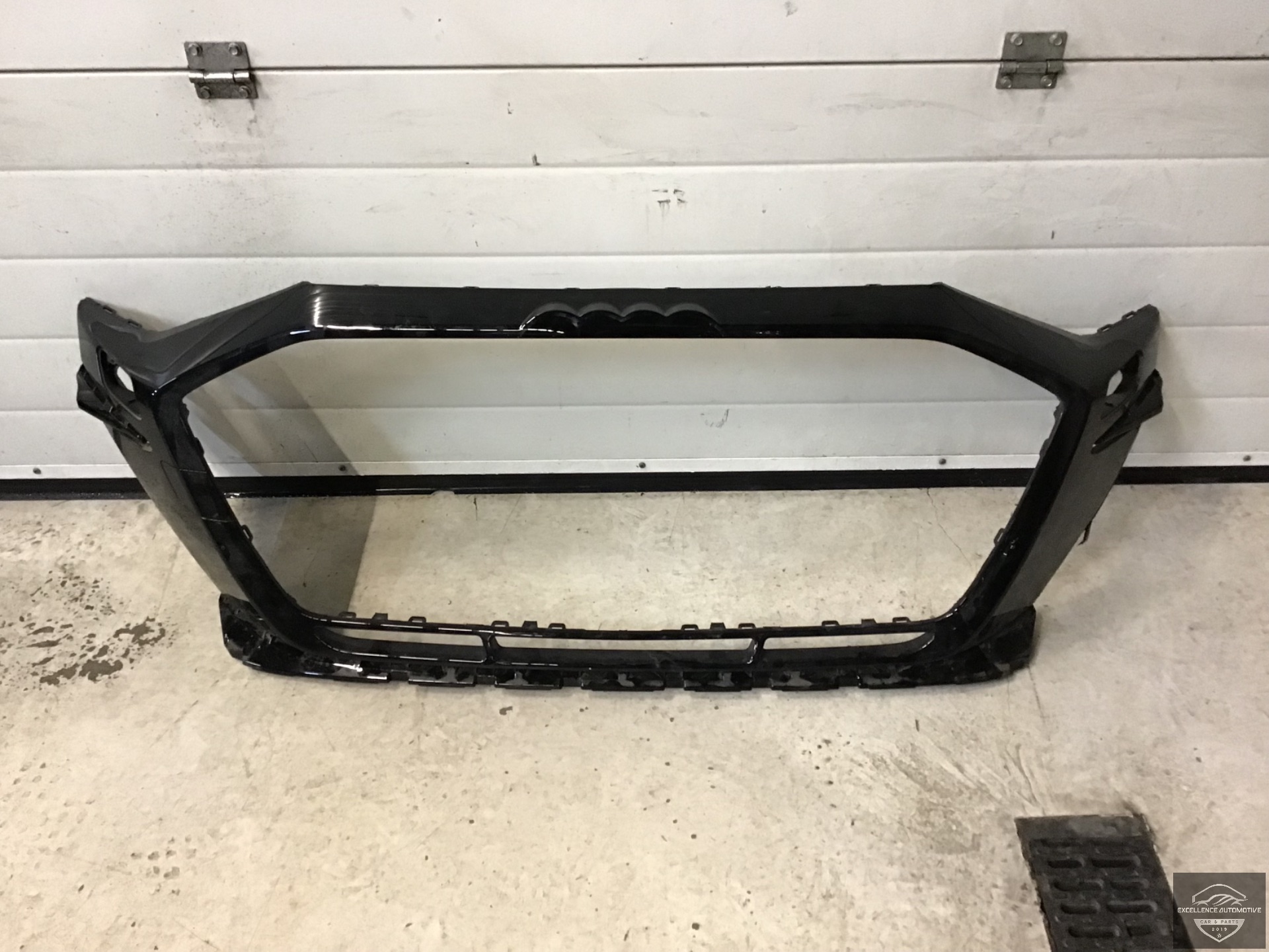 Audi RS3 8Y Facelift 24+ Voorbumper KLS Origineel 8Y0807725A