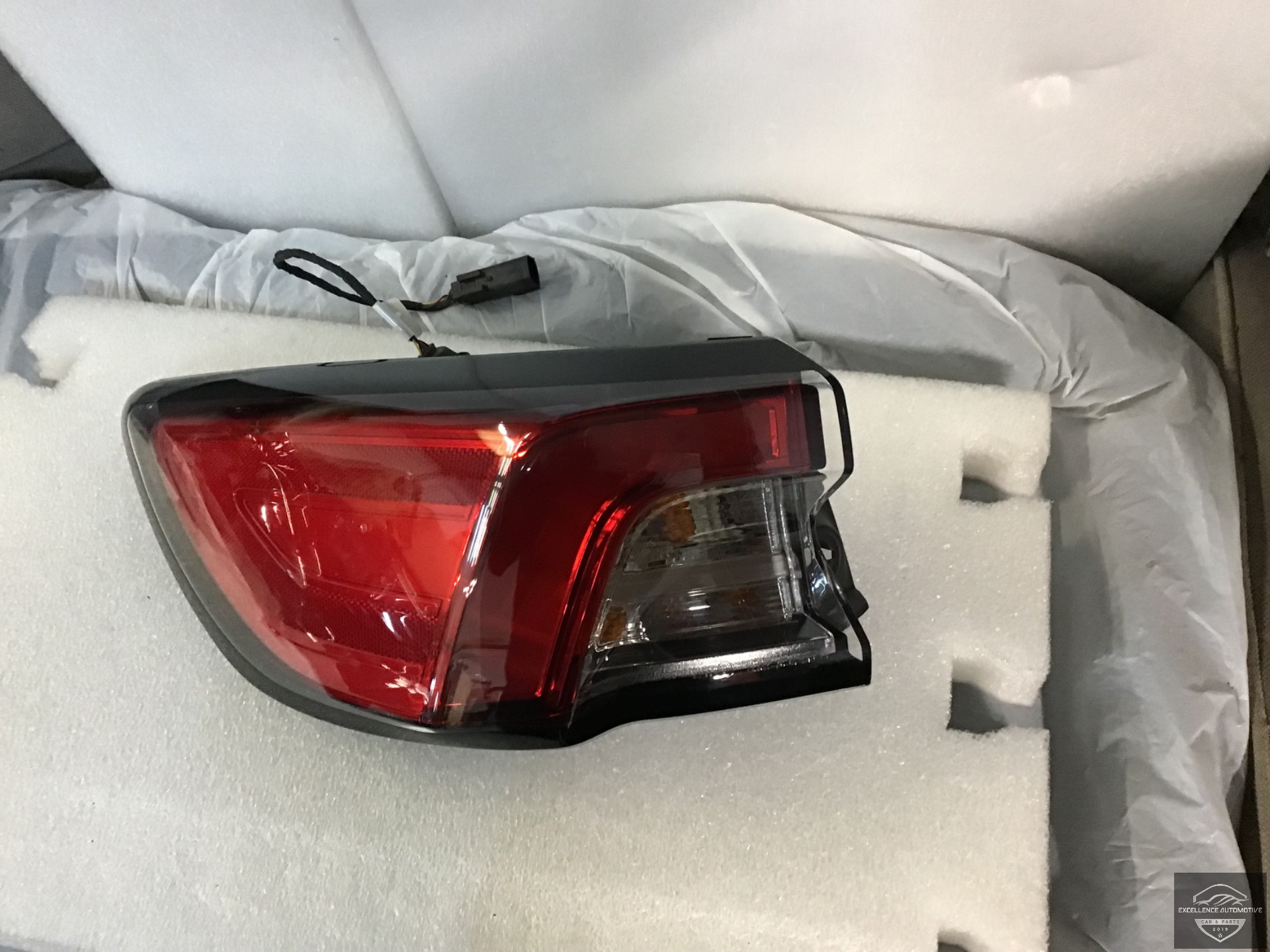 Ford Kuga MK3 Facelift 2022+ LED Achterlicht LV5B13405BF