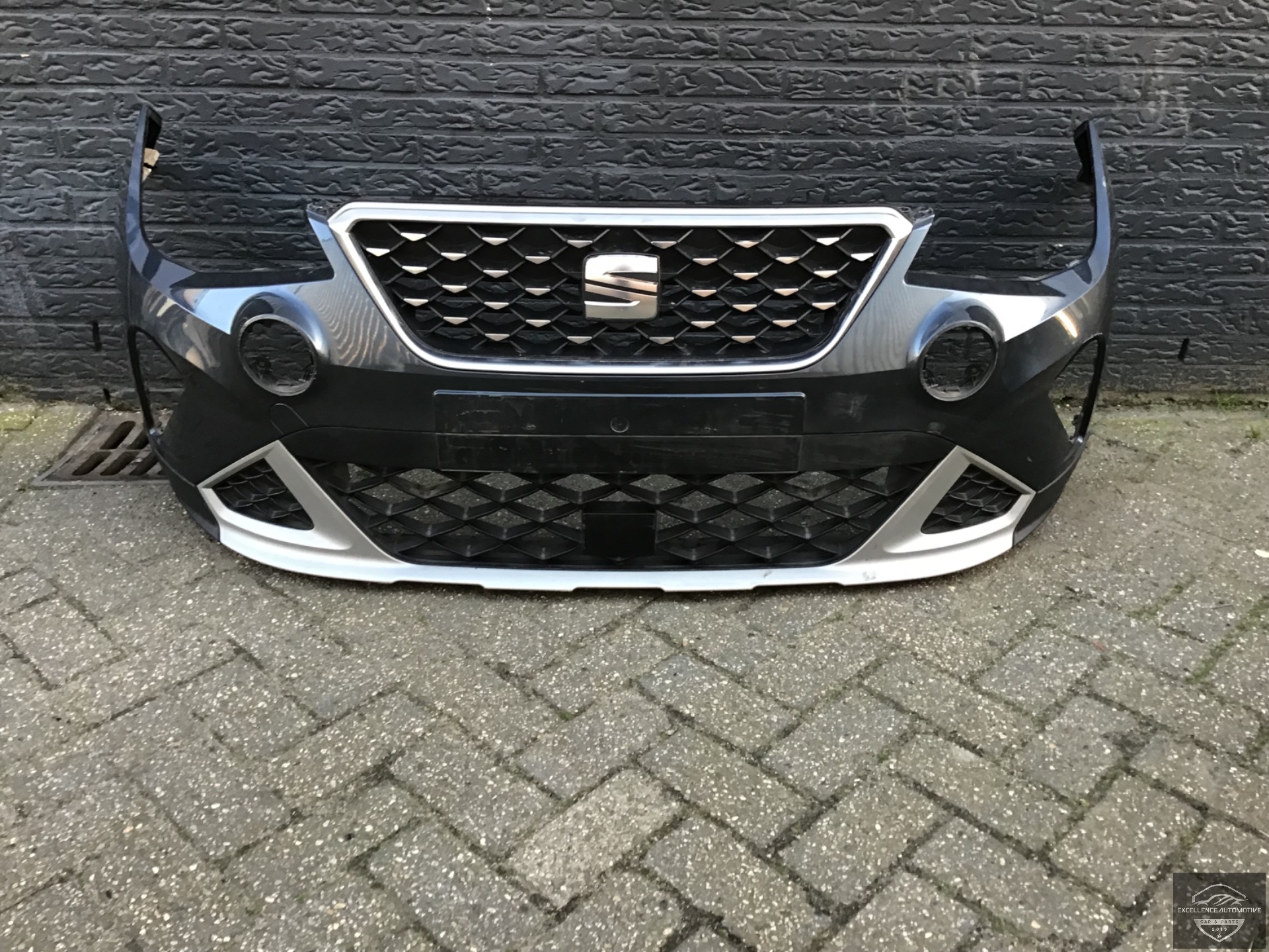 Seat Arona Facelift 2021+ Frontstoßstange Stoßstange 6F9807221F Original!