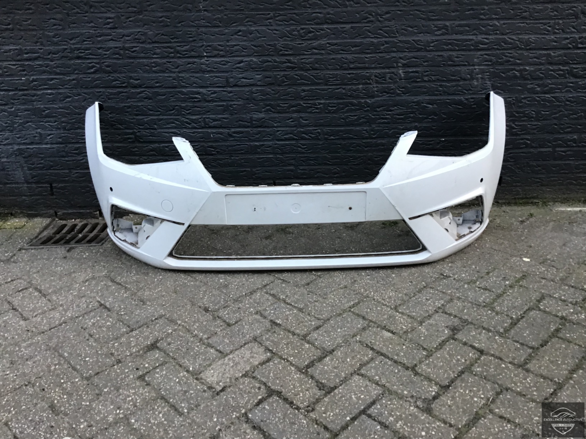 Seat Ibiza 6F 2017+ Voorbumper Bumper 4xPDC Origineel!