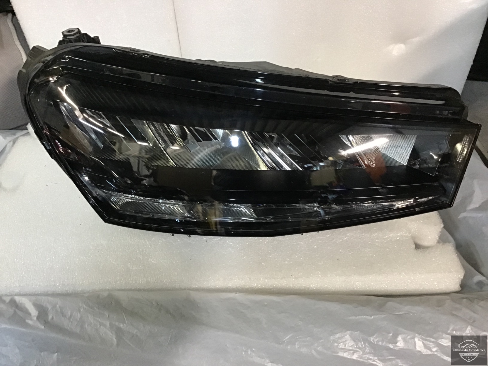 Phare LED droit pour Skoda Fabia 4 6VA (à partir de 2022) - Référence : 6VB941016
