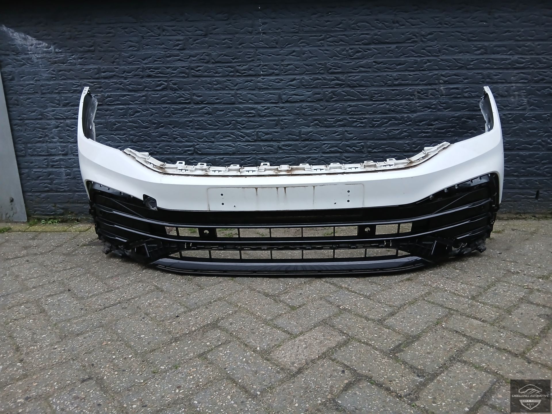 VW Tiguan 5NA Facelift R-Line Voorbumper Bumper 6xPDC Origineel!