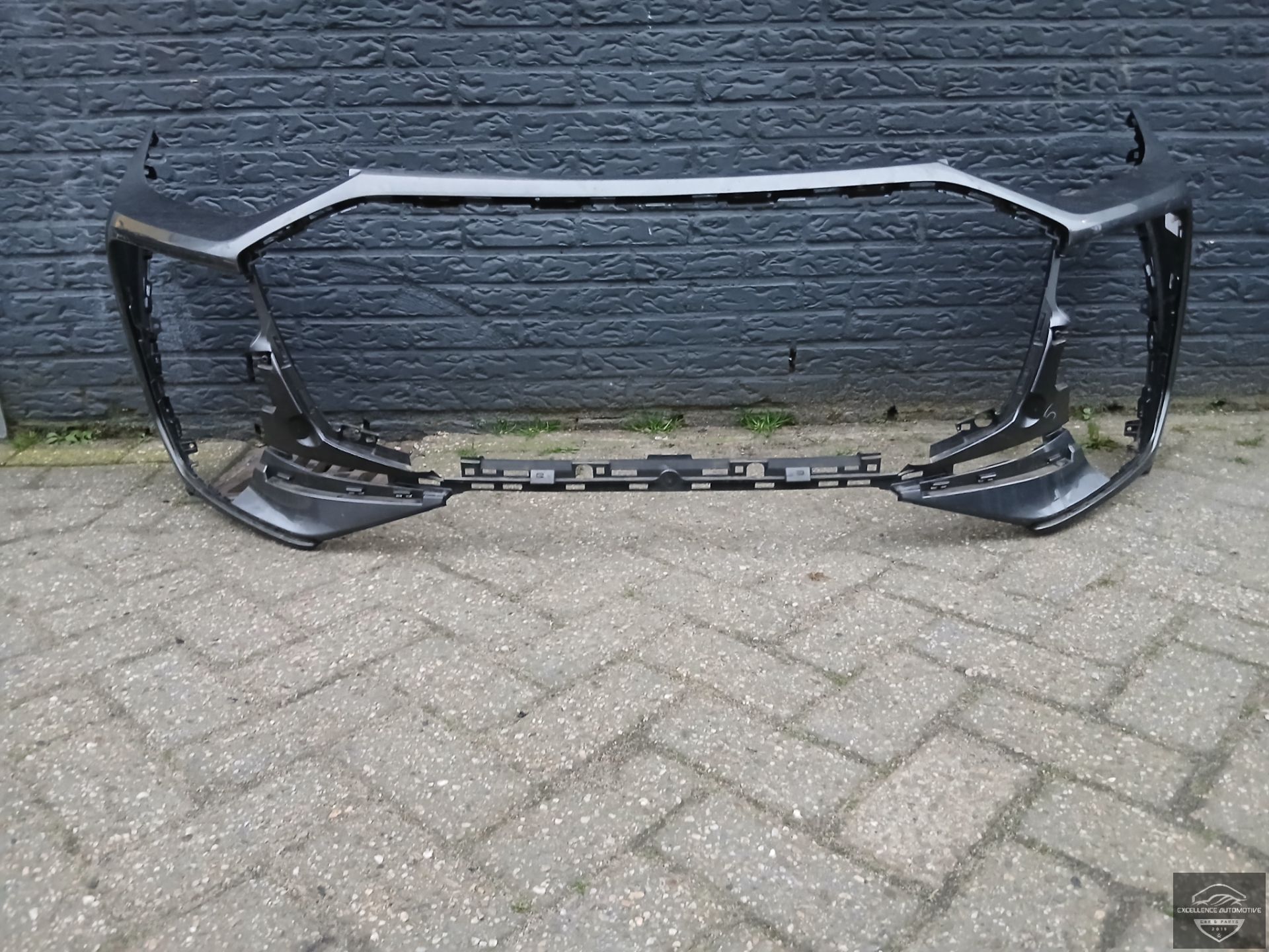 Audi Q6 85H E-Tron 24+ S-Line Voorbumper Bumper 6xPDC Origineel!