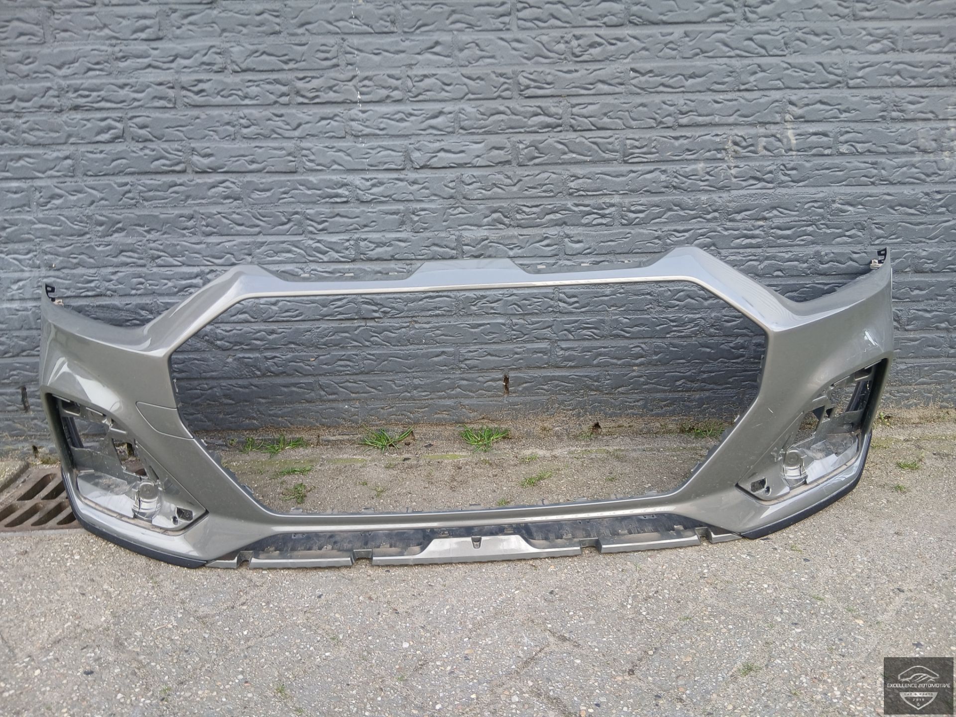 Audi A1 82A Citycarver 2019+ Voorbumper Bumper Origineel!