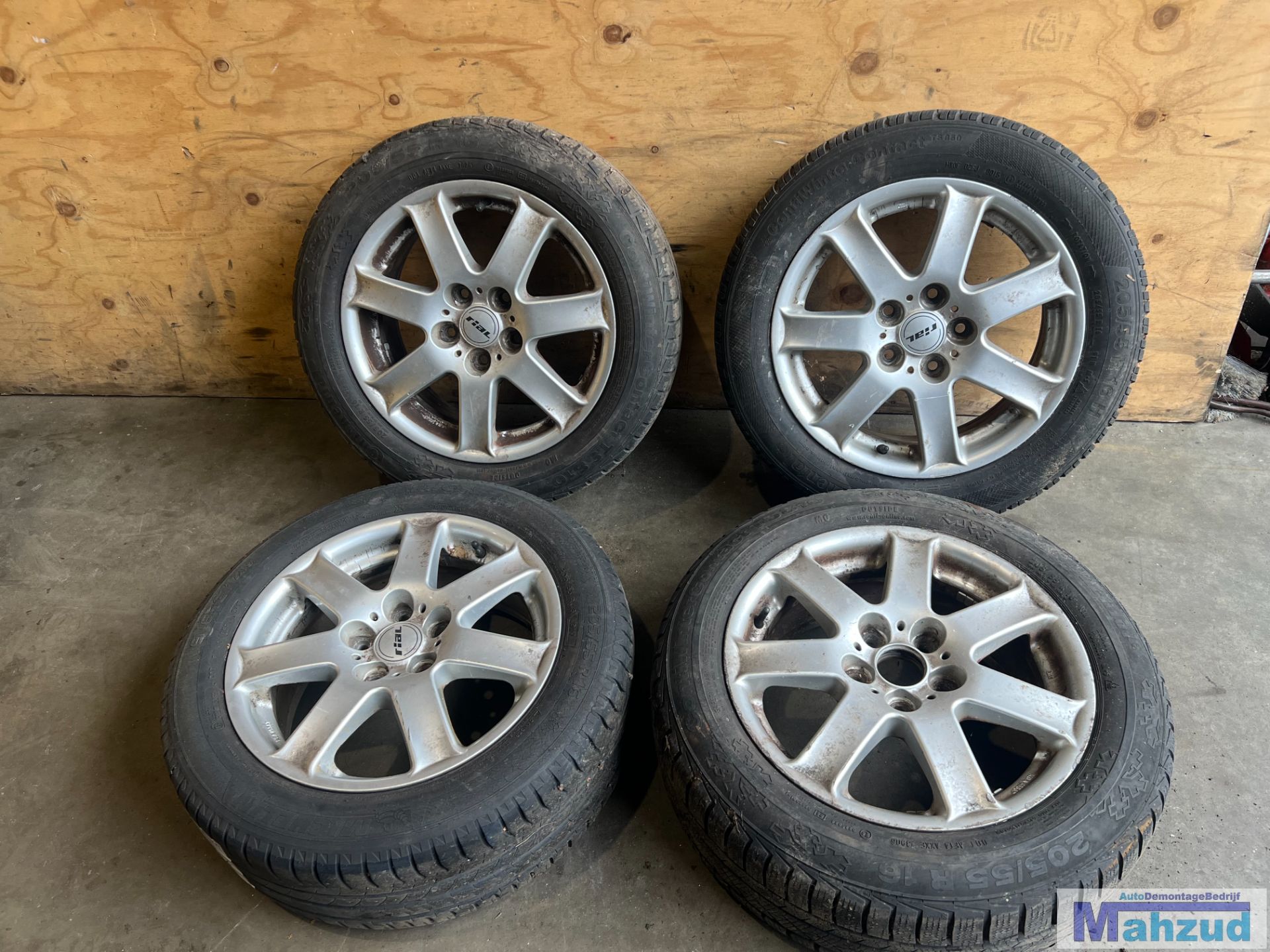 HONDA FR-V Velgen 16 inch 5x114.3 64.1 