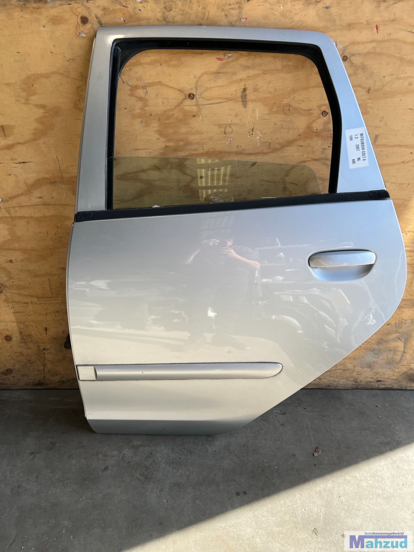 Mitsubishi colt 6 grijs 16H links achter deur 2004-2014