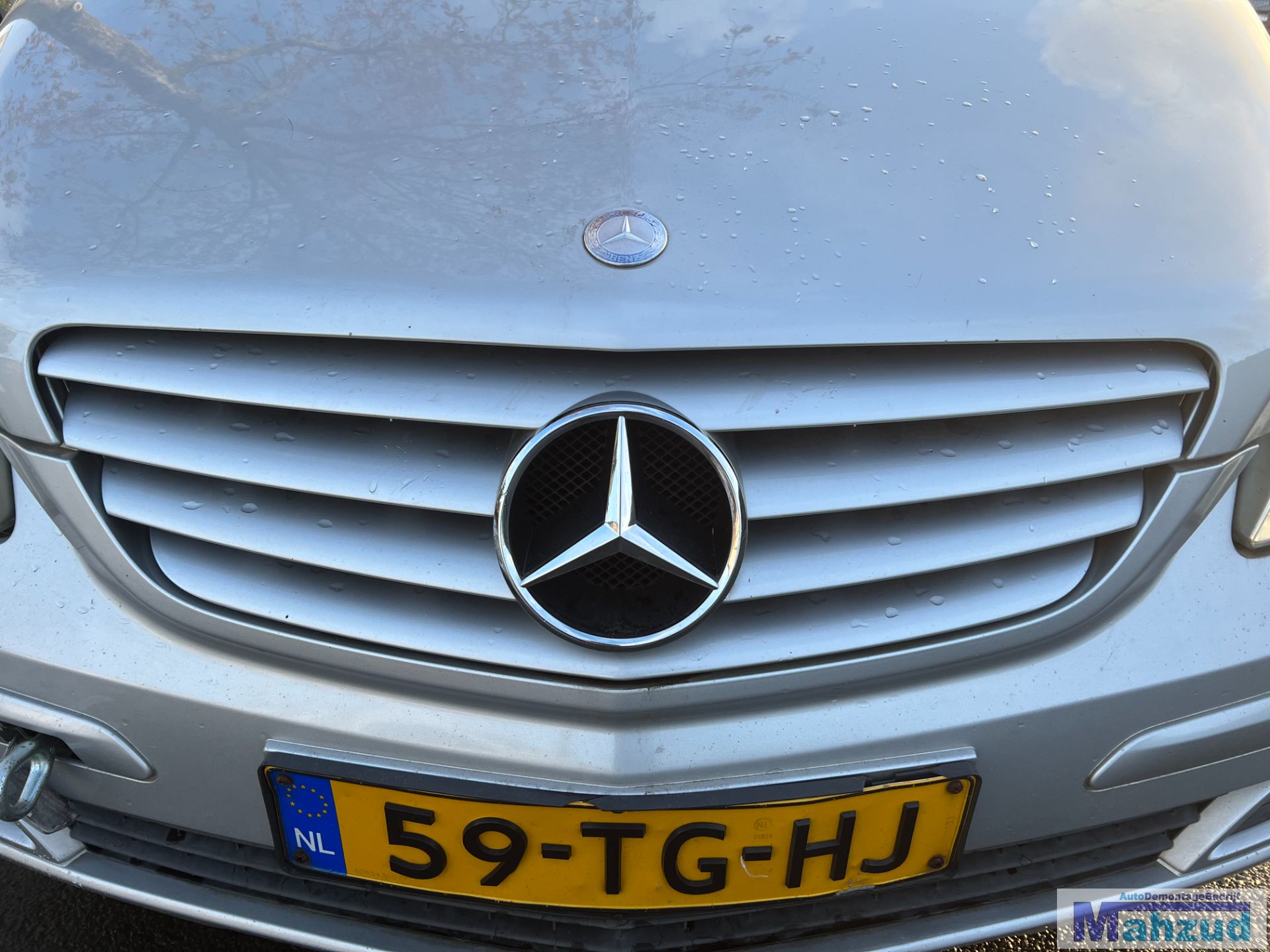 MERCEDES B KLASSE W245 Grille logo 2005-2011