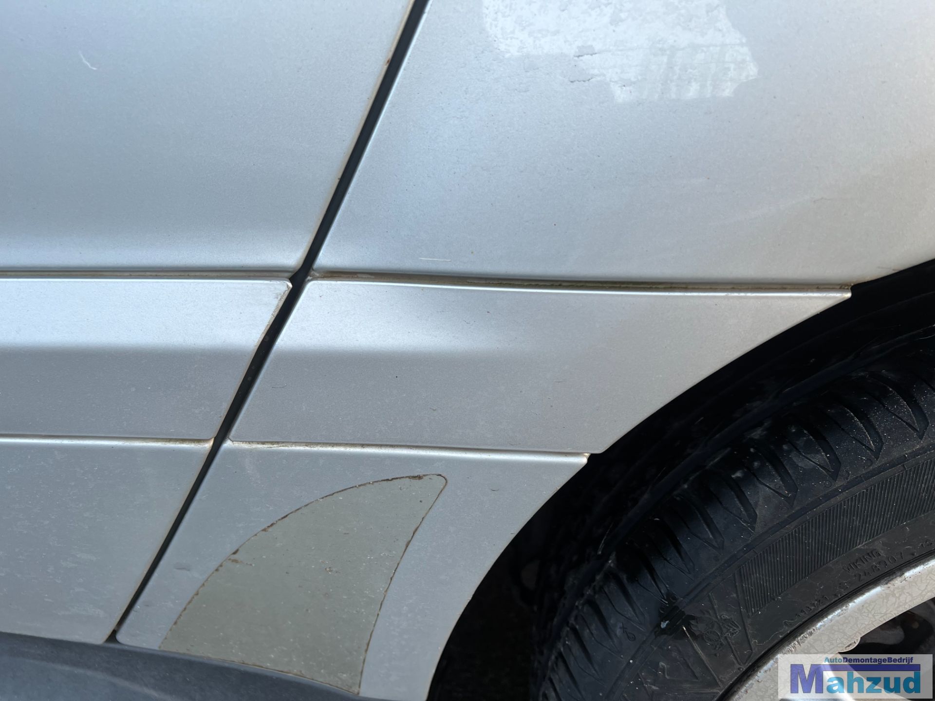 MERCEDES B KLASSE W245 ZILVER 761 Links sierstrip 2005-2011