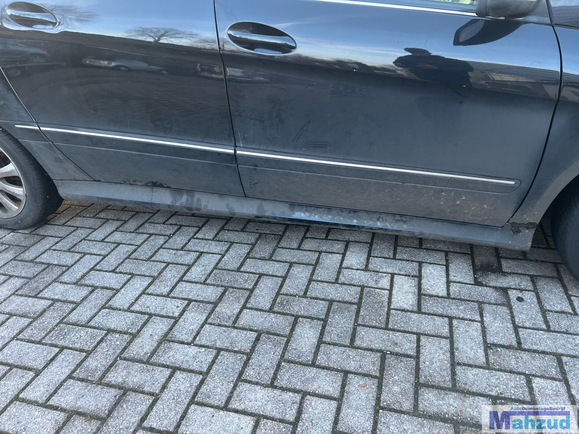MERCEDES B KLASSE W245 zwart 191 rechts zijskirt 2005-2011