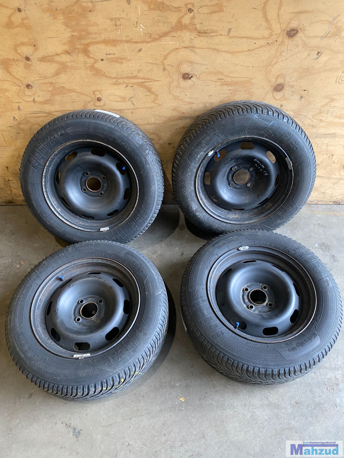 CITROEN C4 Velgen winterset winterbanden 4x108 65.1 15 inch