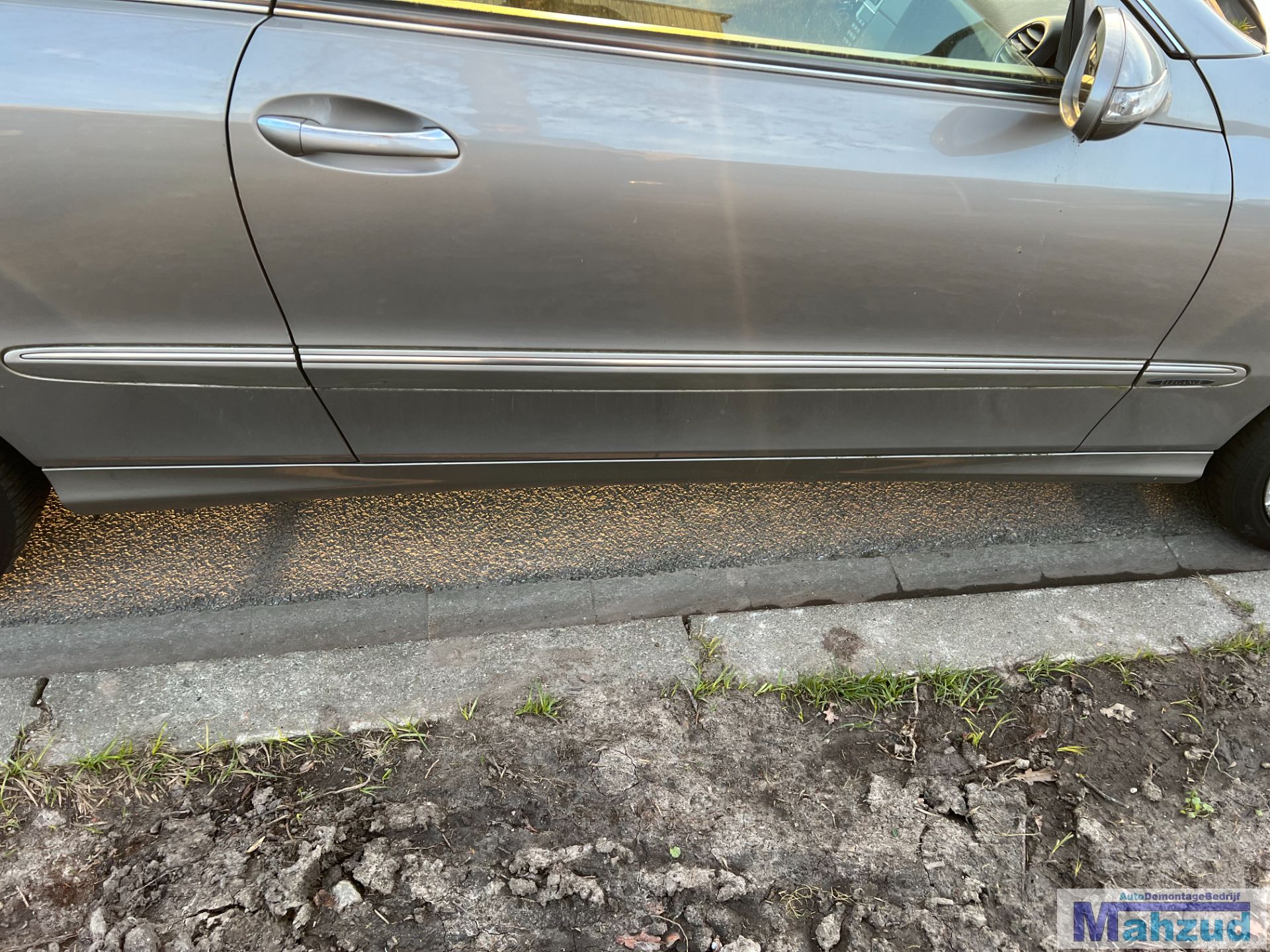 MERCEDES CLK W209 Bruin / brons C723 rechts zijskirt 2002-2009