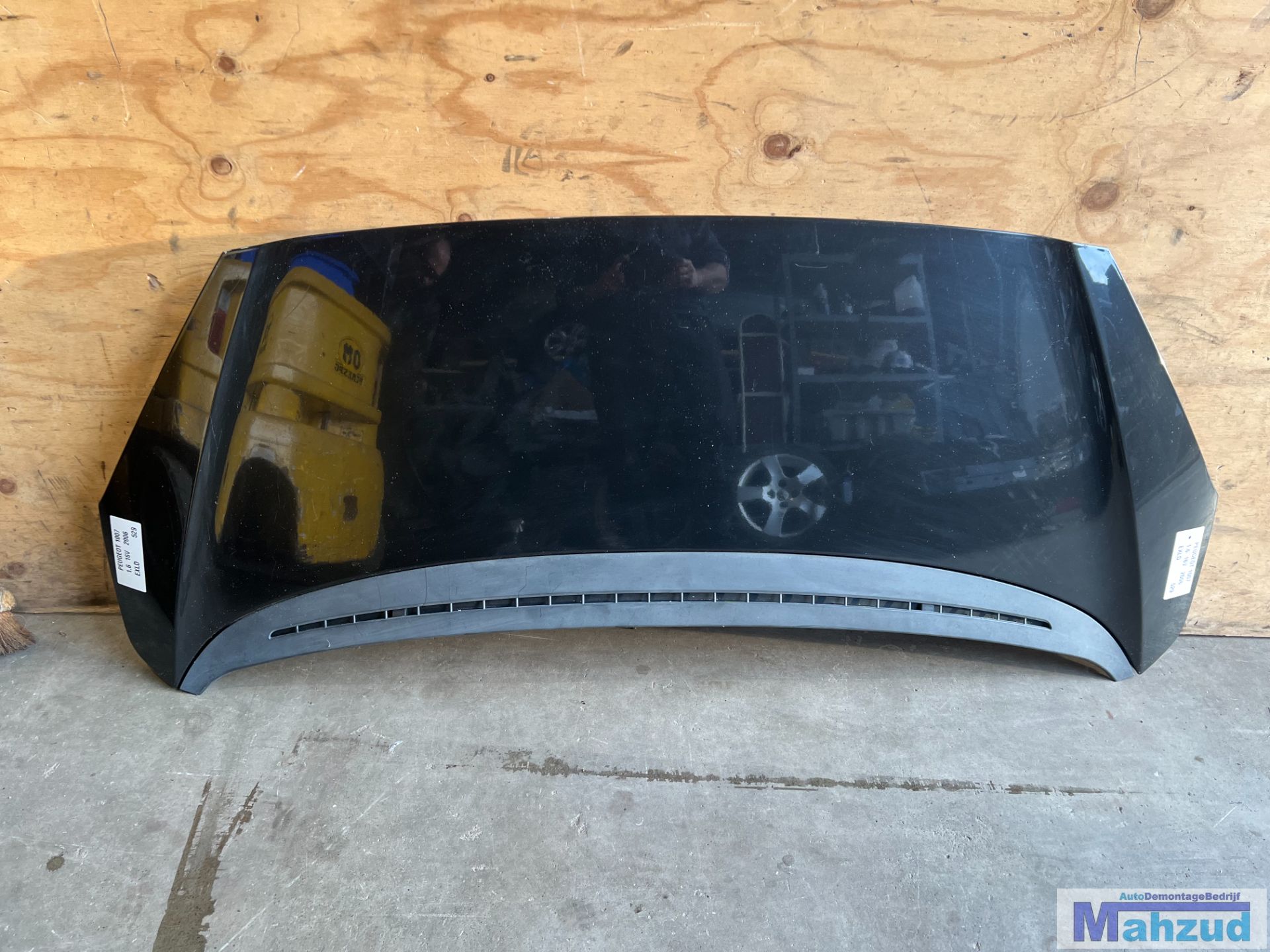 PEUGEOT 1007 Zwart EXLD motorkap 2005+