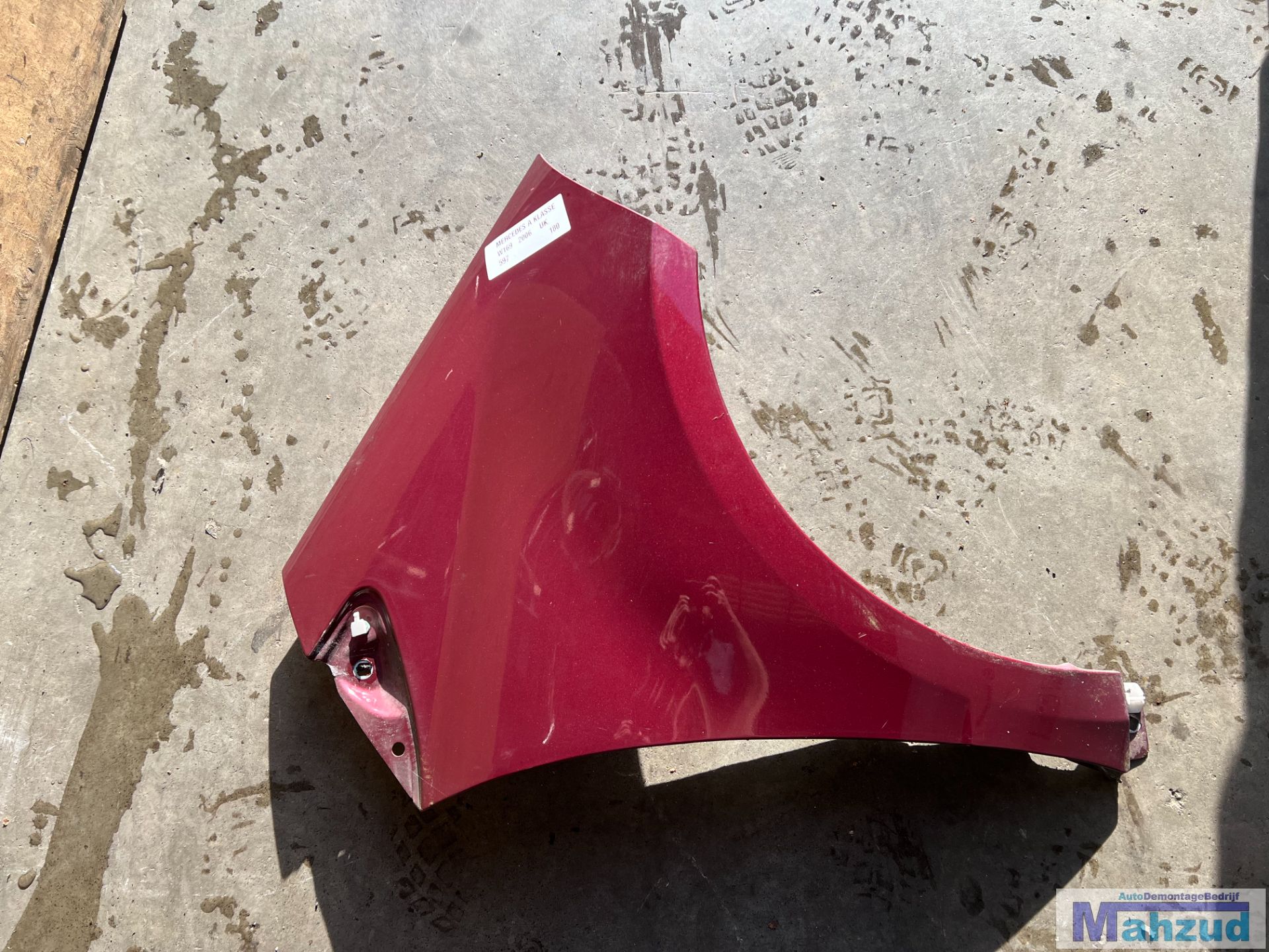 MERCEDES A KLASSE W169 rood 597 Rechts voorscherm 2004-2012