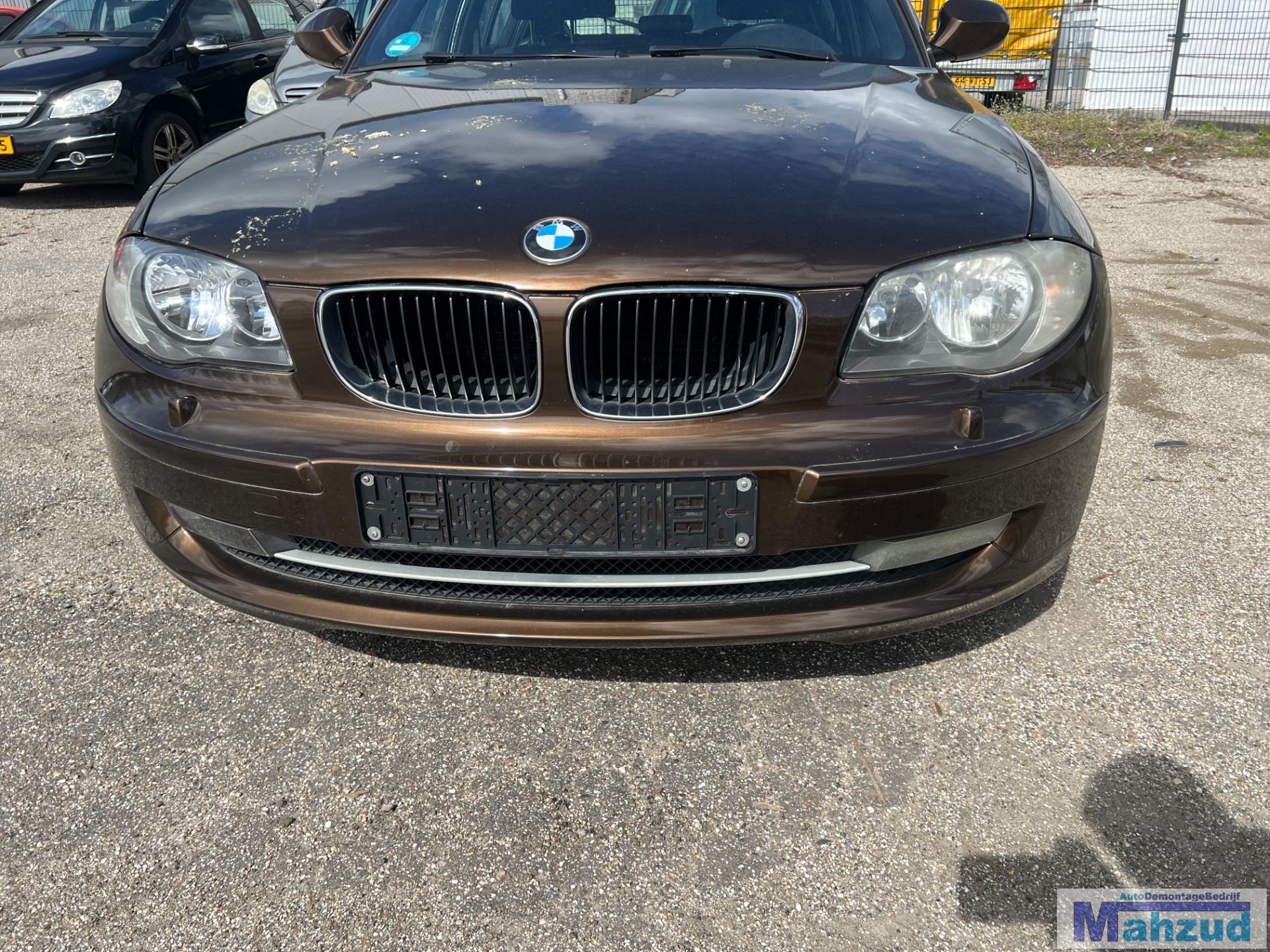 BMW 1 serie E87 Bruin B09/8 voorbumper 2004-2011