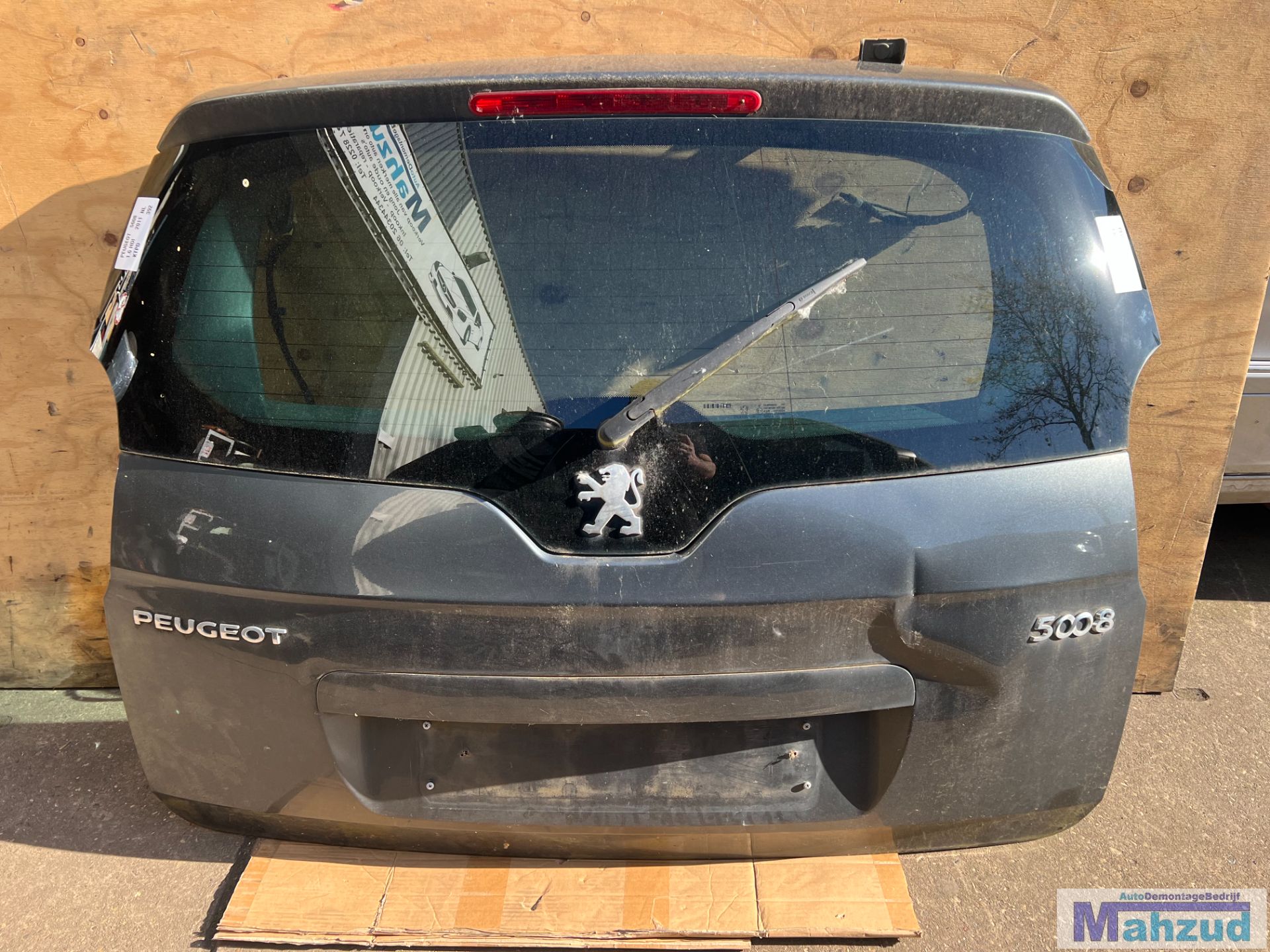 PEUGOET 5008 grijs KTPD achterklep schade 2009-2016