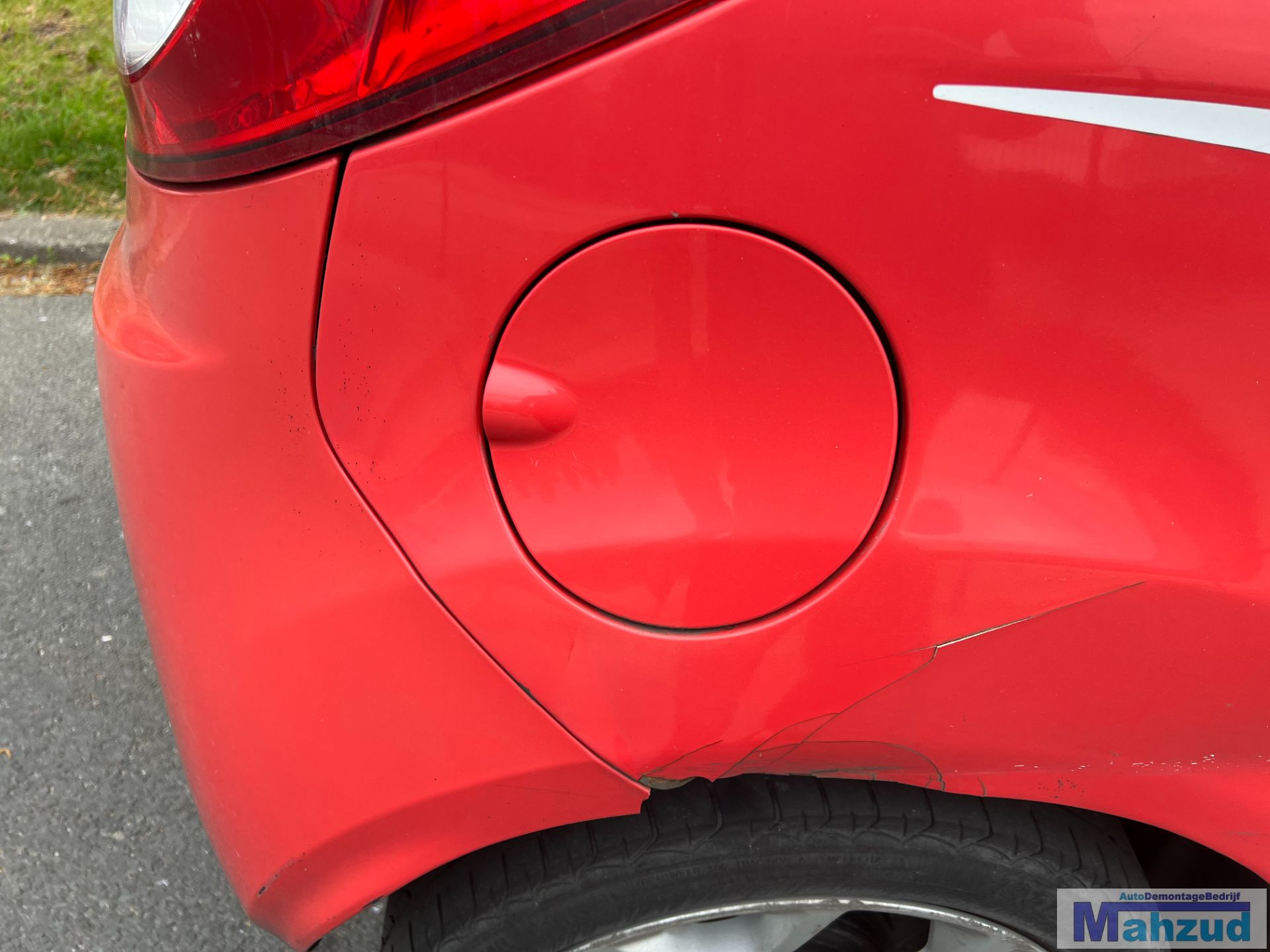 FORD KA 2 Rood 8P tankklep 2008-2016