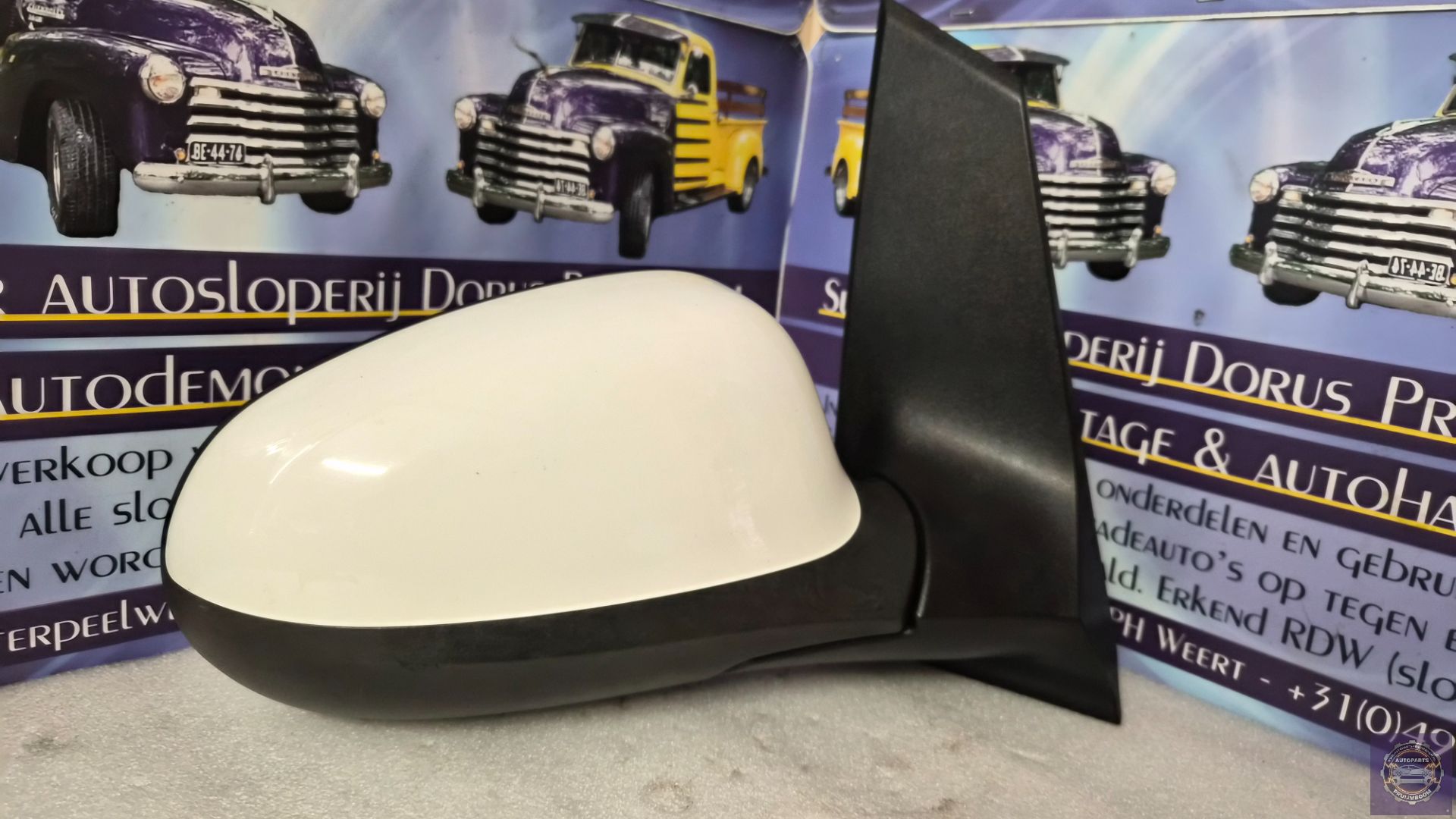 Ford Ka II bj 2010 Buiten spiegel recht kleur wit
