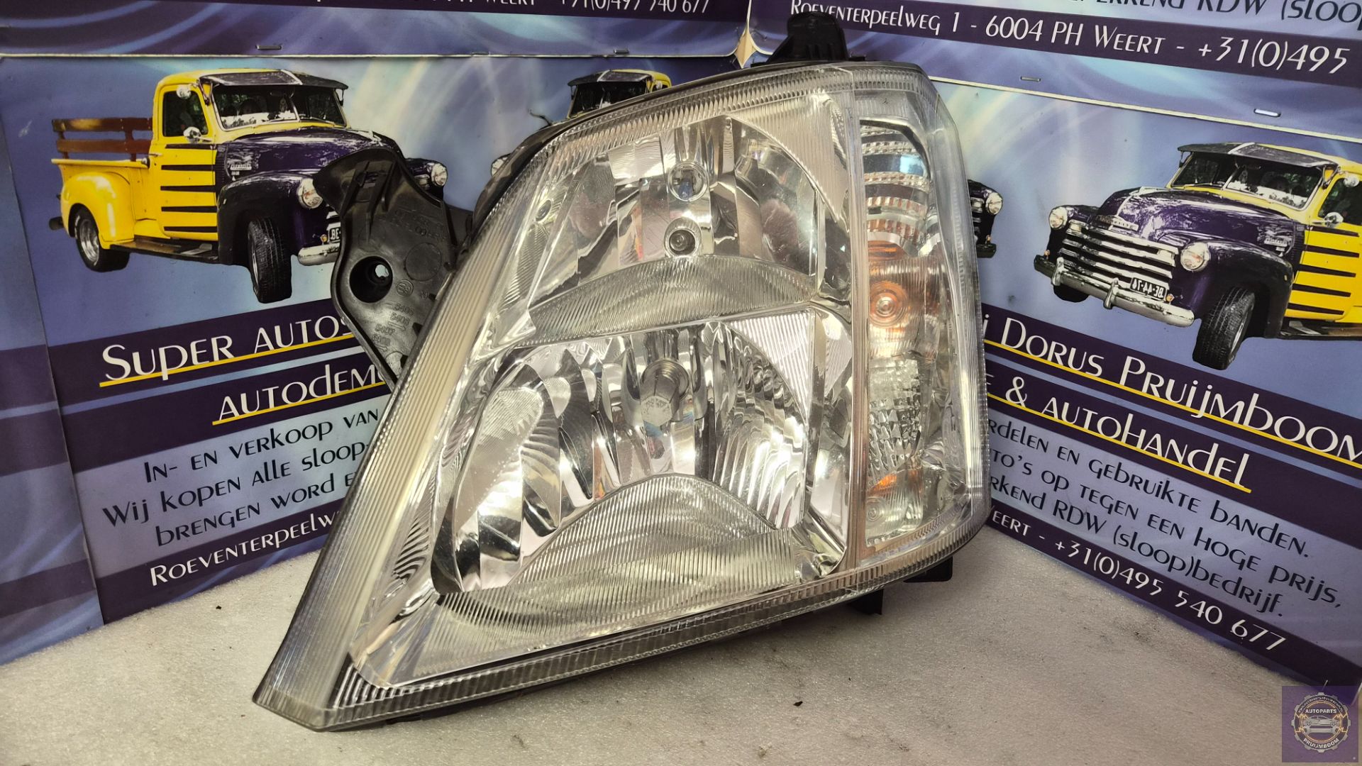 Opel Meriva bj2006 Koplamp links 93321052GL