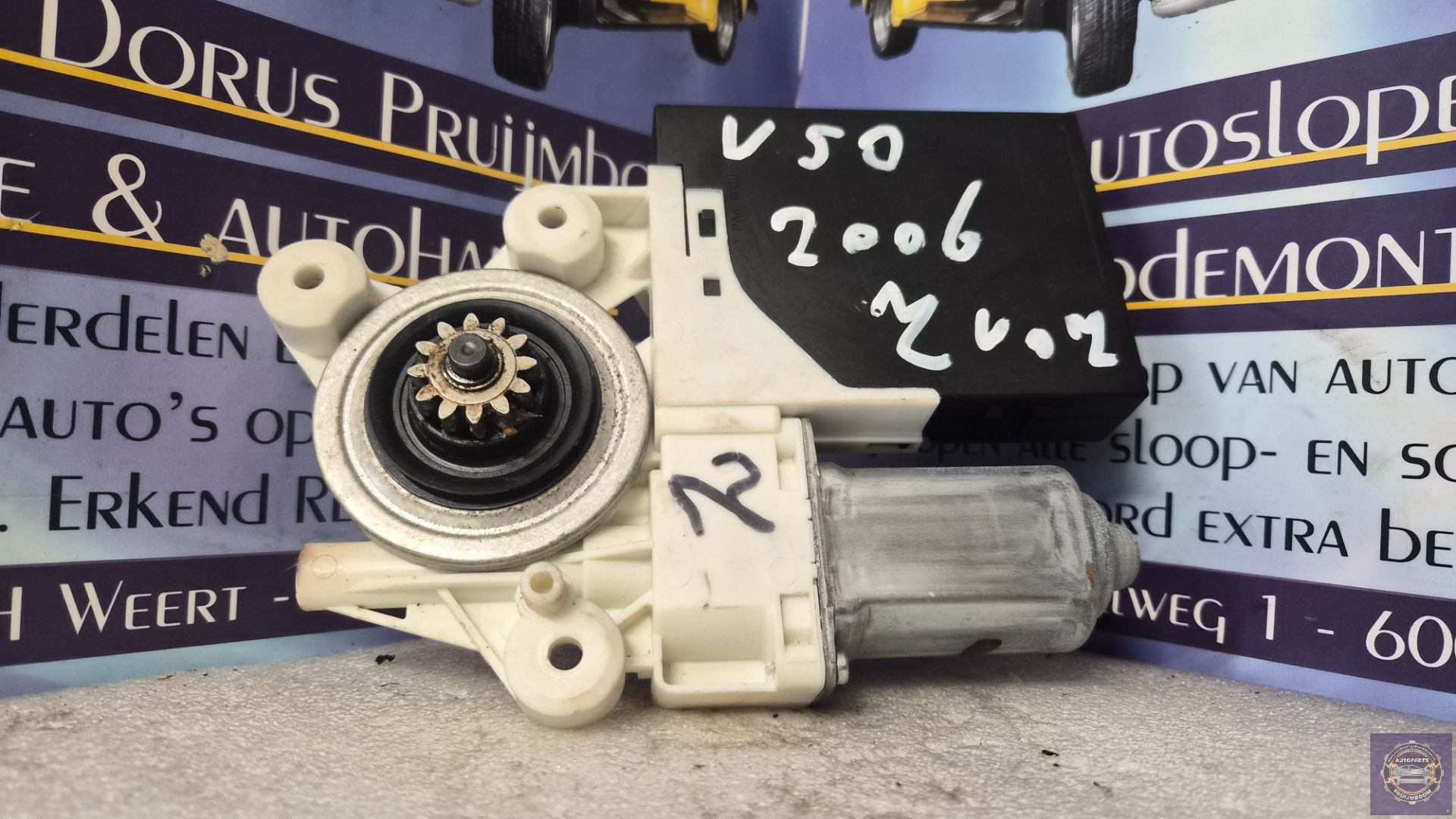 Volvo V50 Fensterhebermotor vorne rechts 30737681