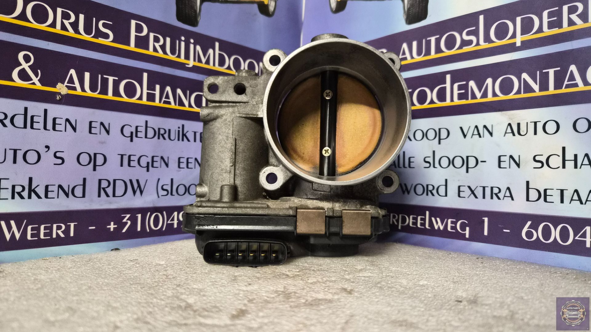Volvo S60 s80 v70 2.4 20V Gasklephuis 8677796