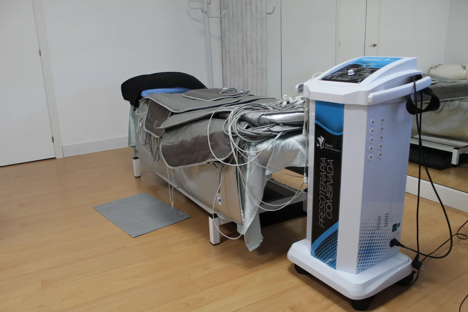 Presoterapia Style 3 en 1: Drenaje, Tonificación e Infrarrojos - Imagen 1
