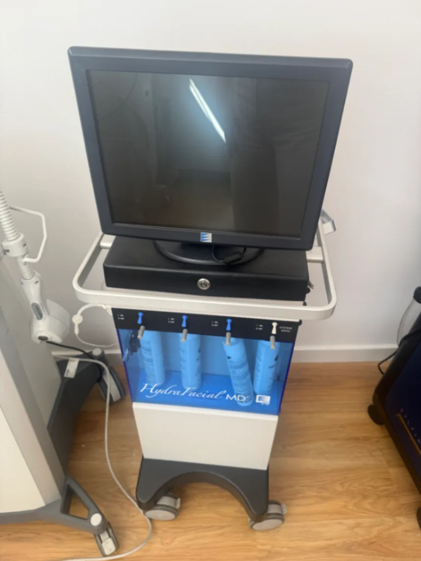 Original HydraFacial Syndeo professional system for sale - Imagen 1