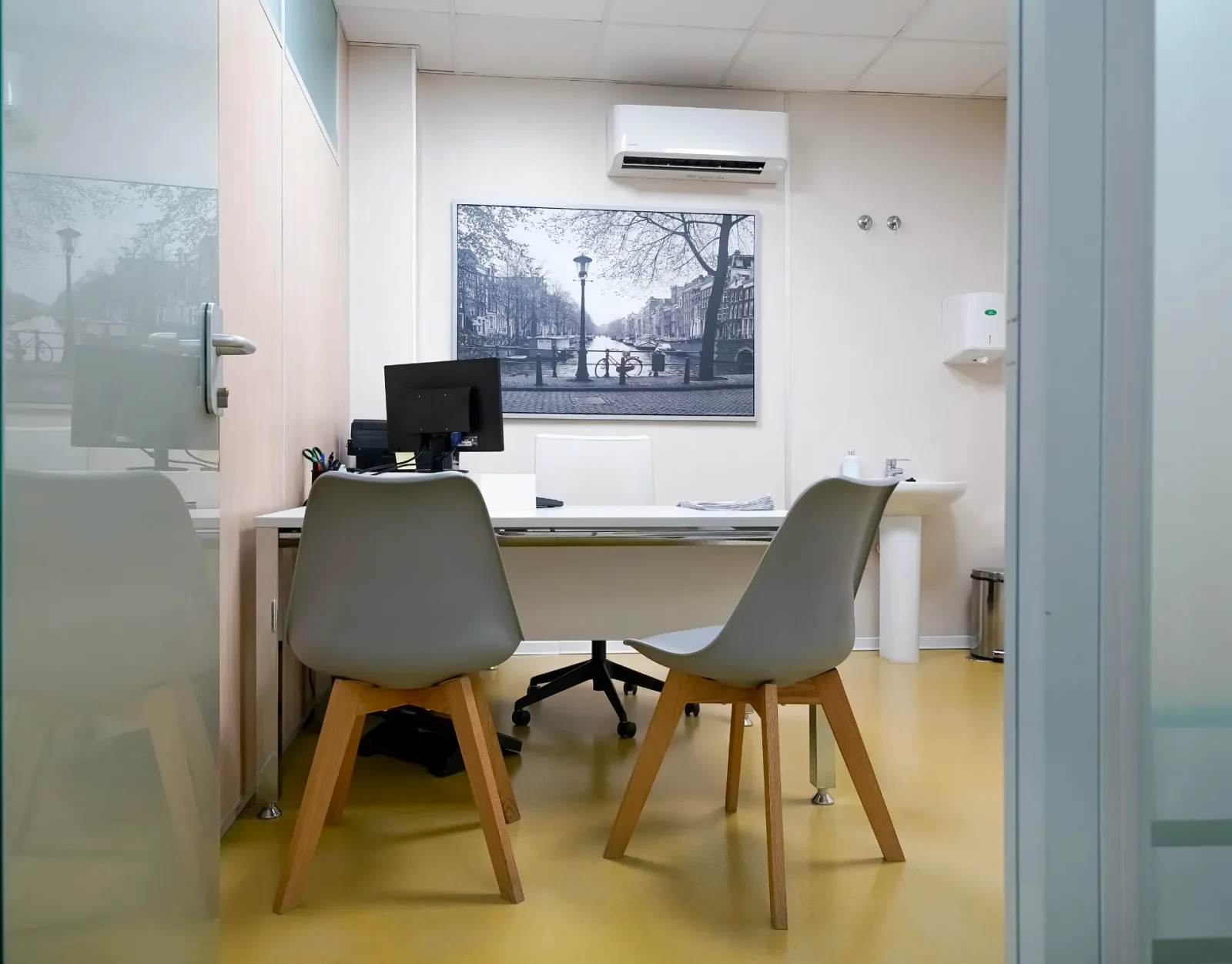 Consulta Médica en Algeciras - Imagen 2