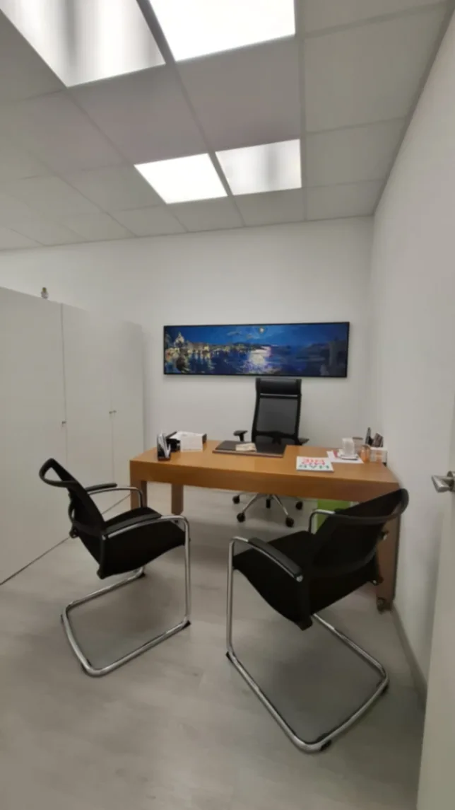 Gabinete en centro médico premium en L'Hospitalet de Llobregat | Alquiler espacio médico | MEETMEDIX