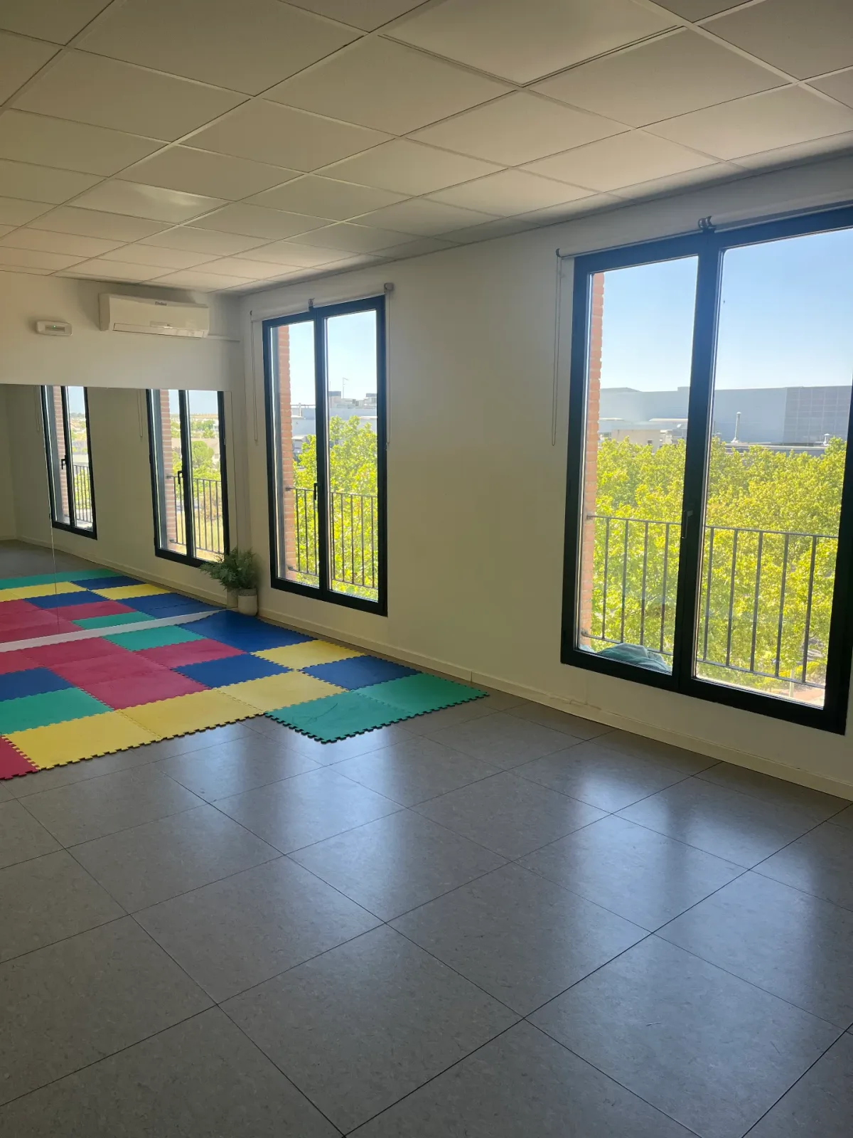 Sala para profesionales sanitarios en Aranjuez | Alquiler espacio médico | MEETMEDIX