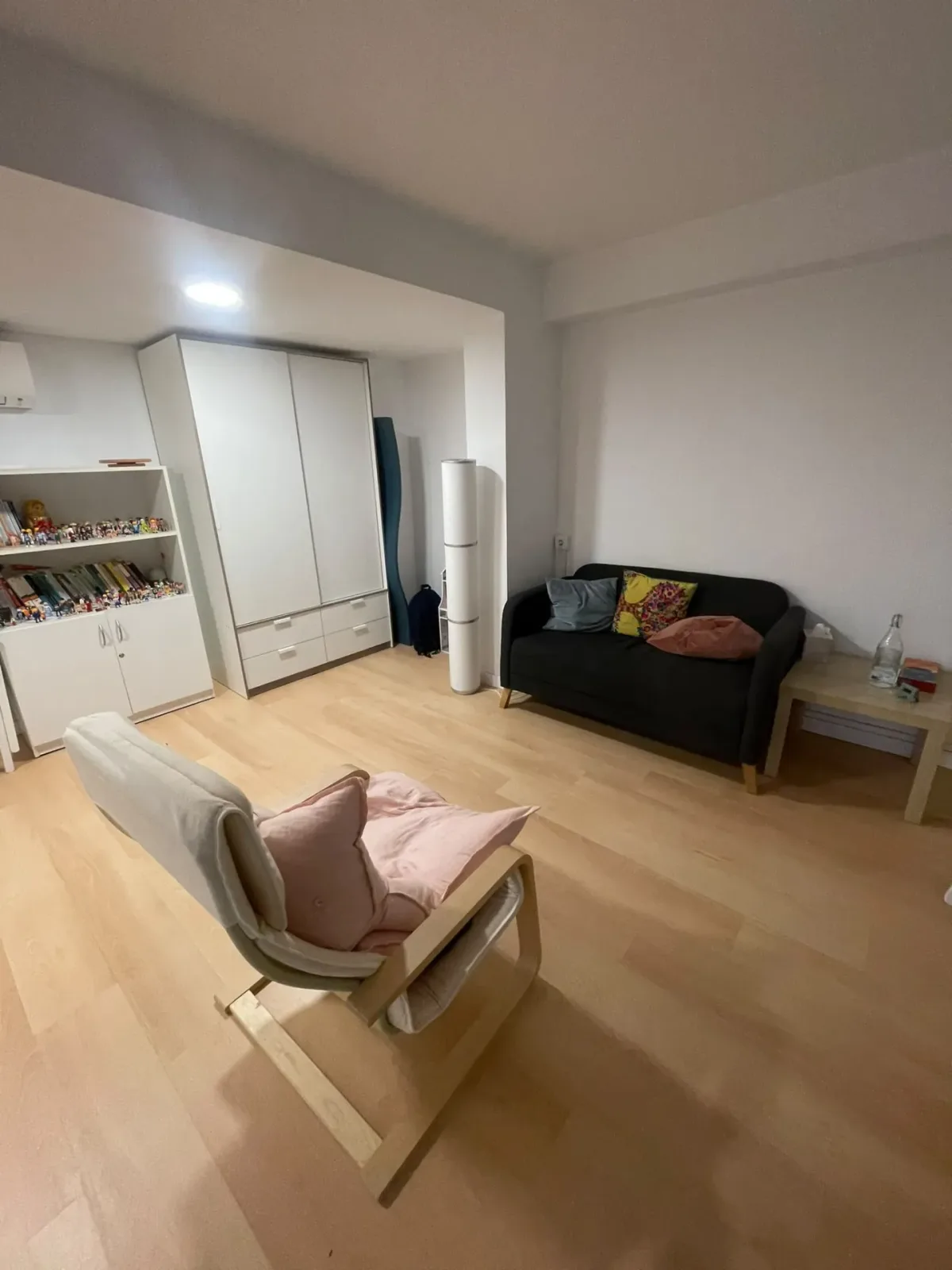 centro de psicología sanitaria con 2 salas disponibles por bloques  en Les Corts - Barcelona | Alquiler espacio médico | MEETMEDIX