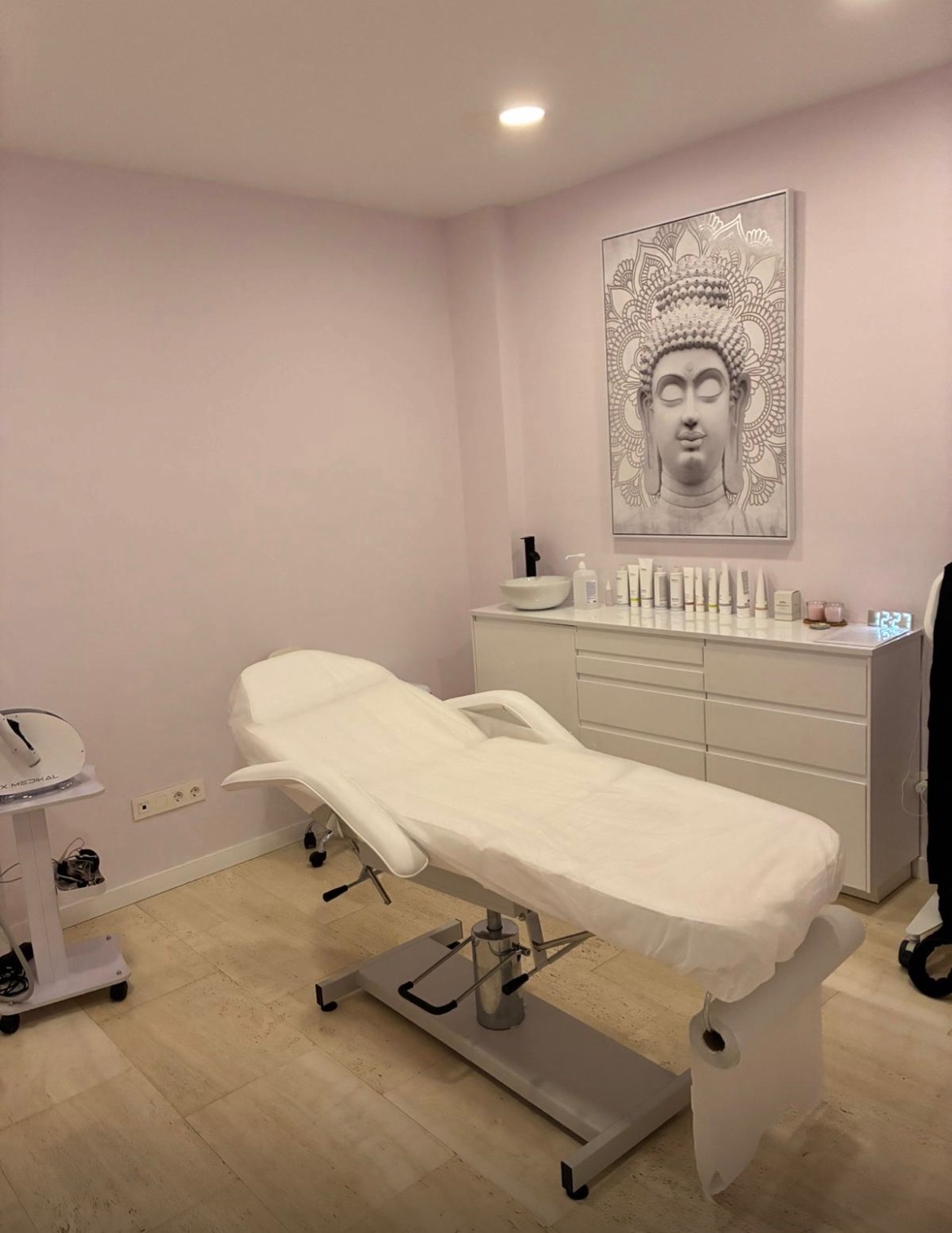 Clínica estética premium con 6 boxes en Sant Gervasi, Barcelona - Imagen 3