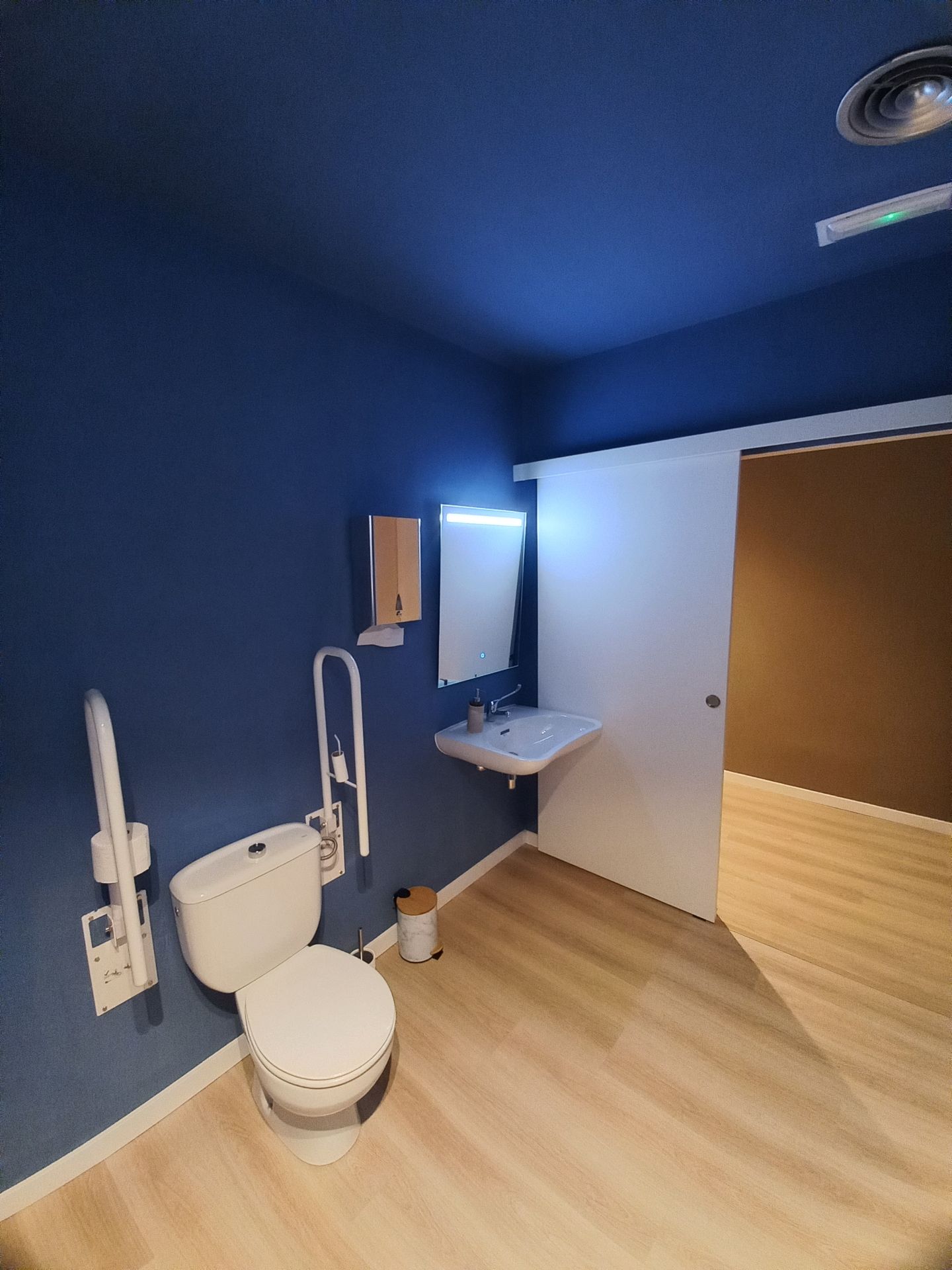 Alquiler de consulta sanitaria en Santiago de Compostela ( Área Central ) - Imagen 6