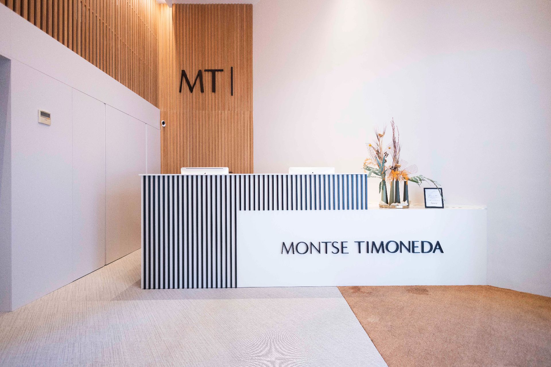 ALQUILER DE GABINETE PROFESIONAL EN CLÍNICA DENTAL DE PRESTIGIO – TARRAGONA - Imagen 3