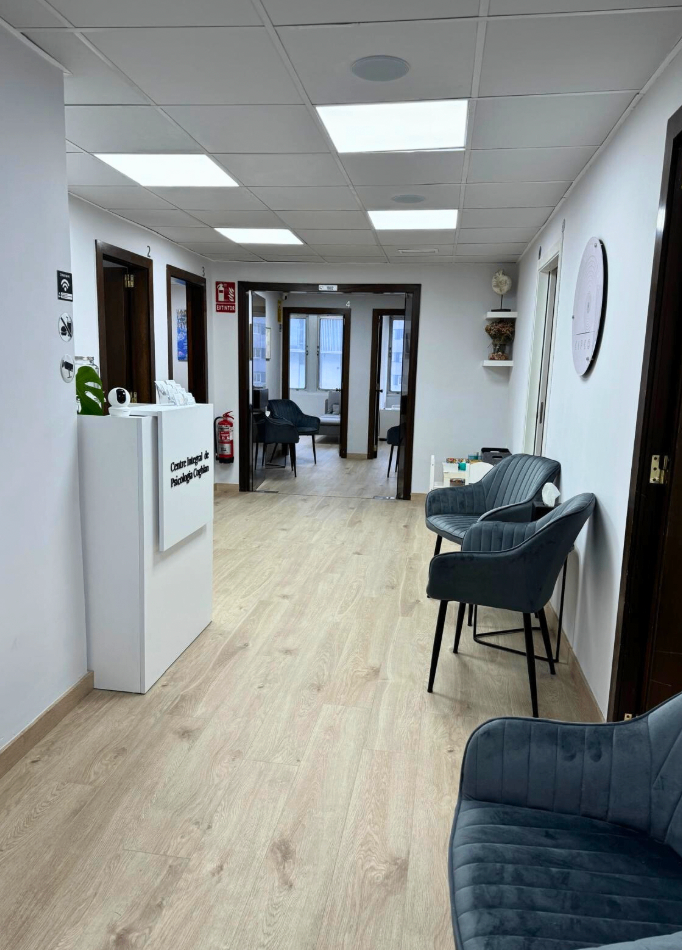 Despacho tranquilo en Gràcia con baño privado y sala de espera - Imagen 6