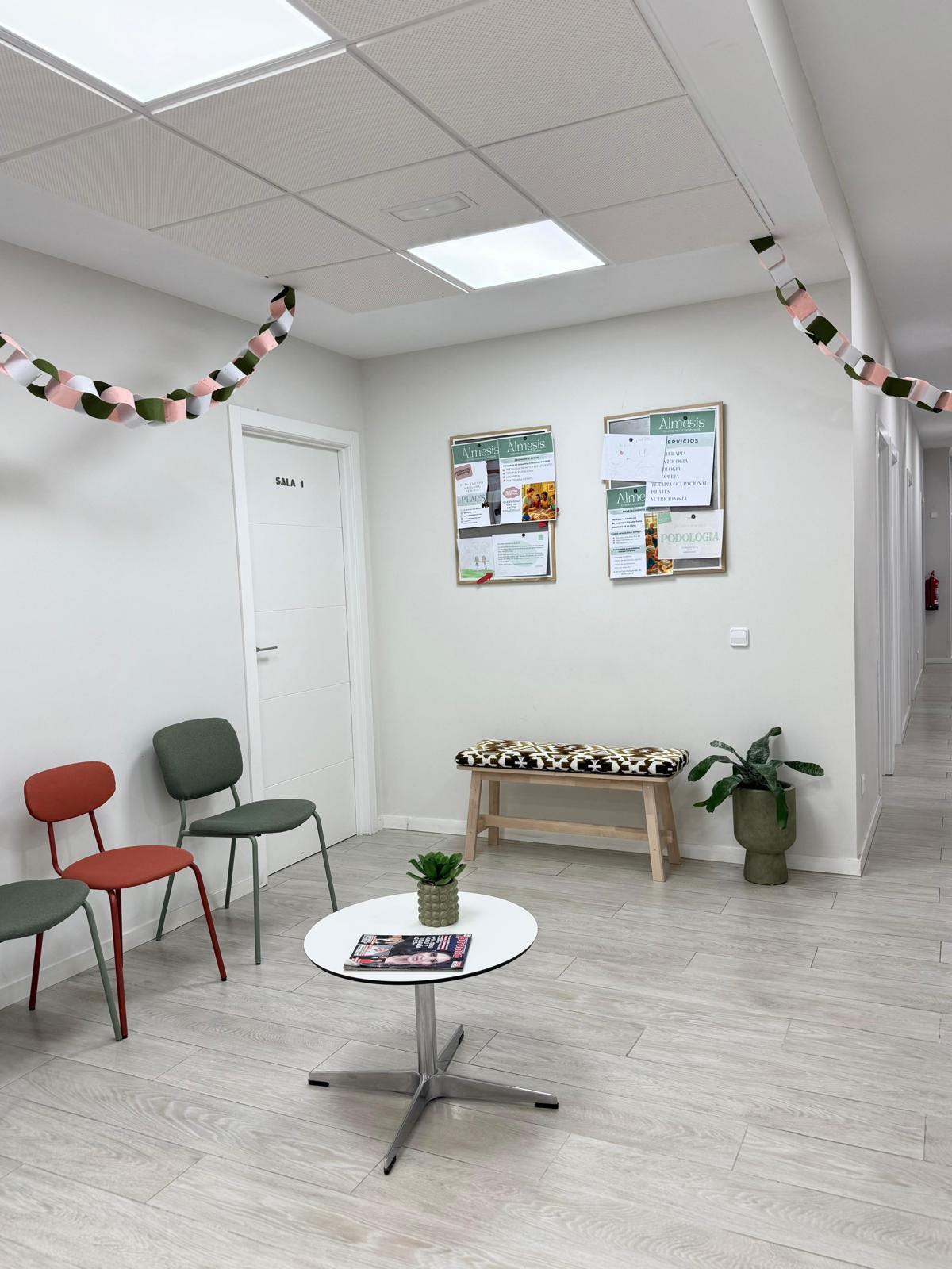 Consulta sanitaria equipada en alquiler en Móstoles - Centro multidisciplinar | Alquiler | MEETMEDIX